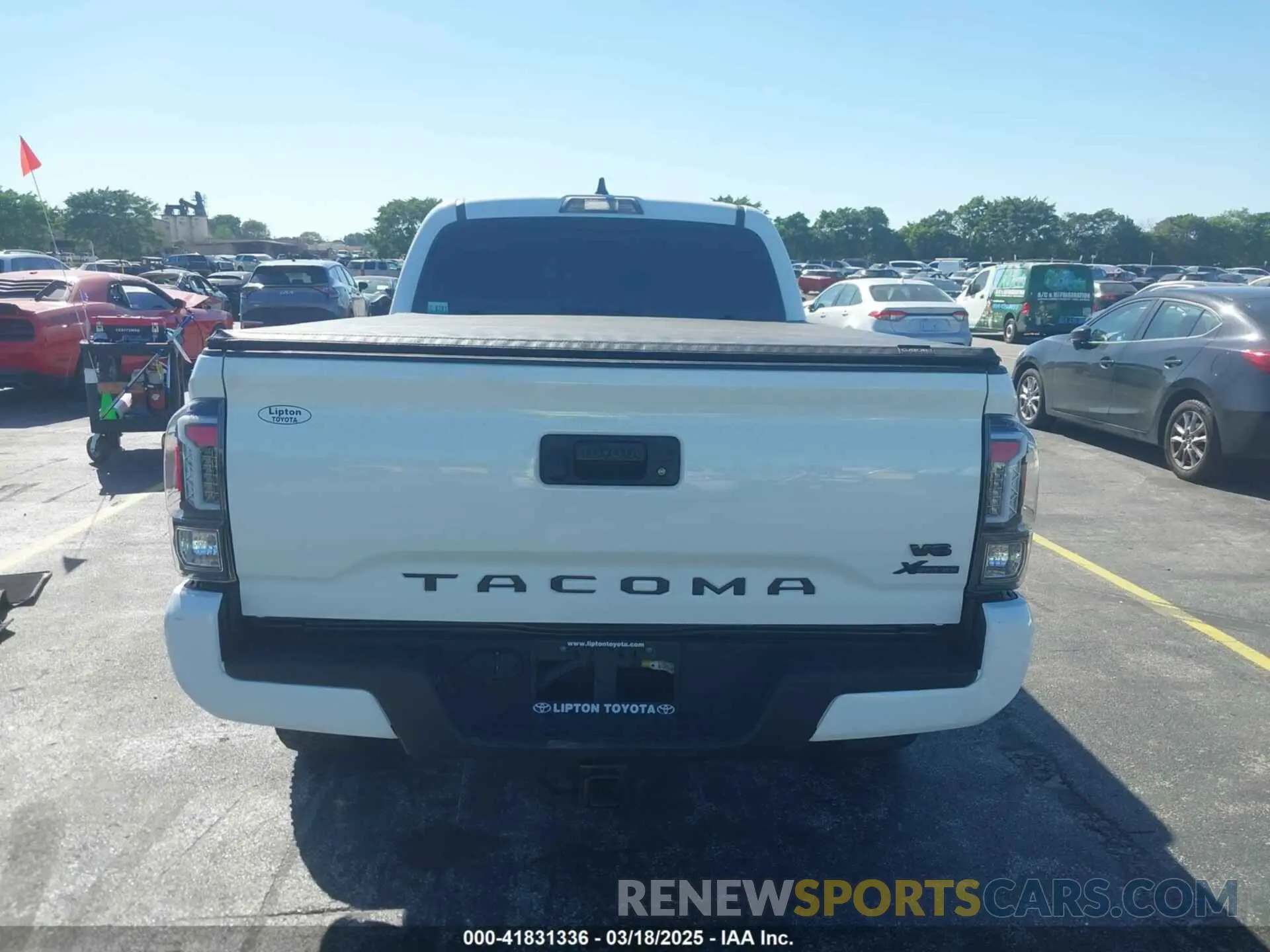 16 Photograph of a damaged car 3TMBZ5DN6NM037317 TOYOTA TACOMA 2022