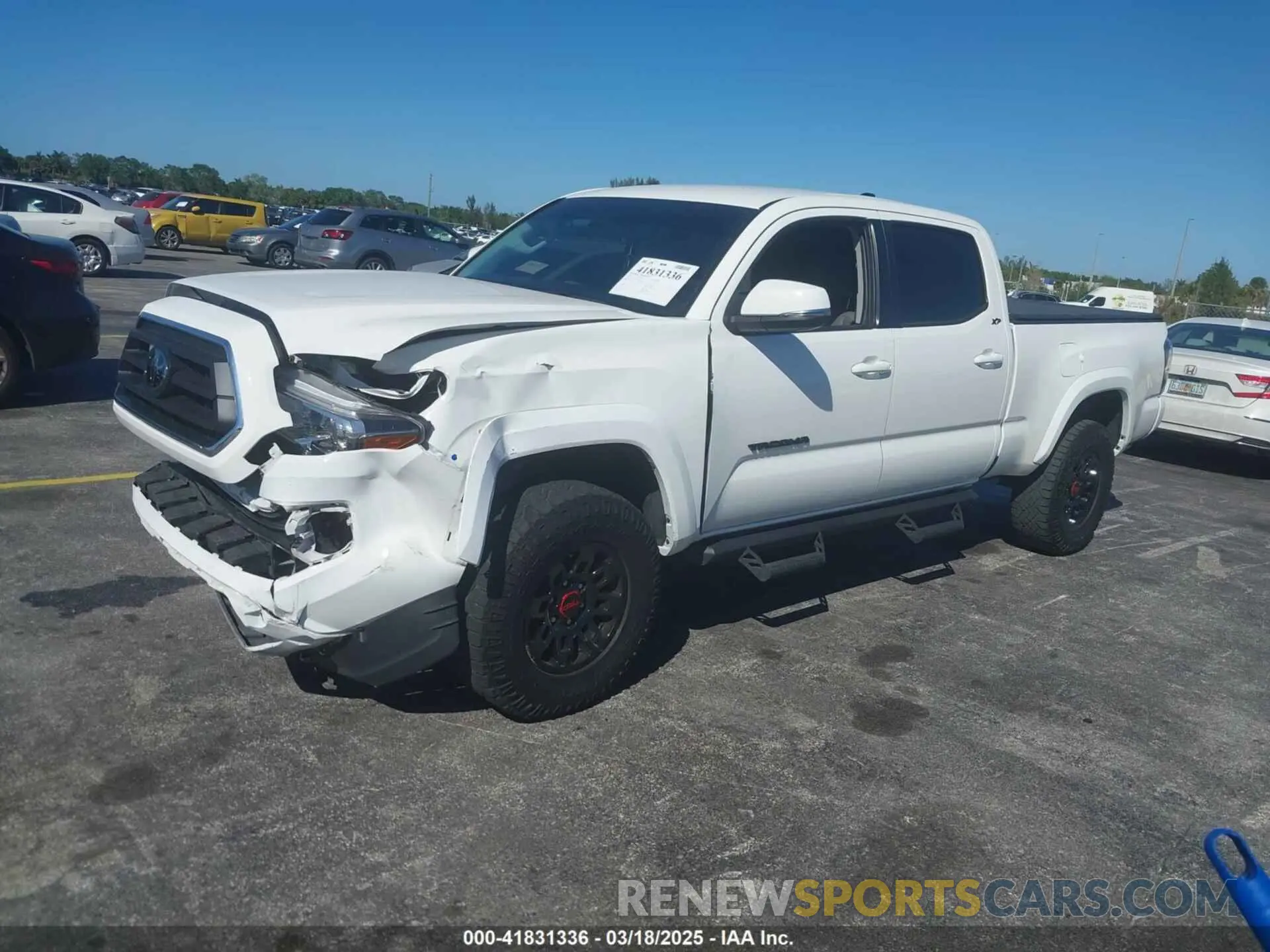 2 Photograph of a damaged car 3TMBZ5DN6NM037317 TOYOTA TACOMA 2022