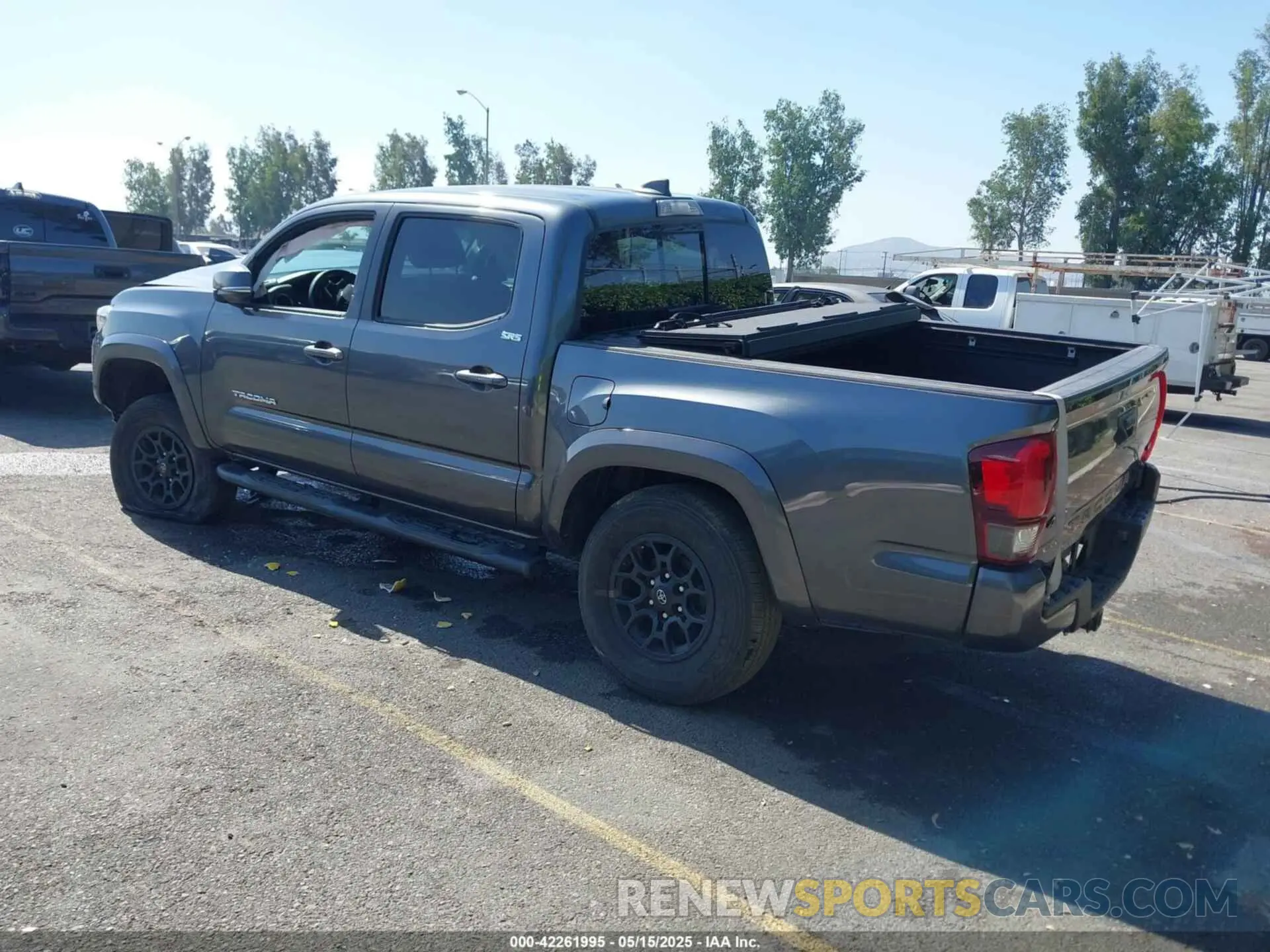 3 Фотография поврежденного автомобиля 3TMCZ5AN0NM455316 TOYOTA TACOMA 2022