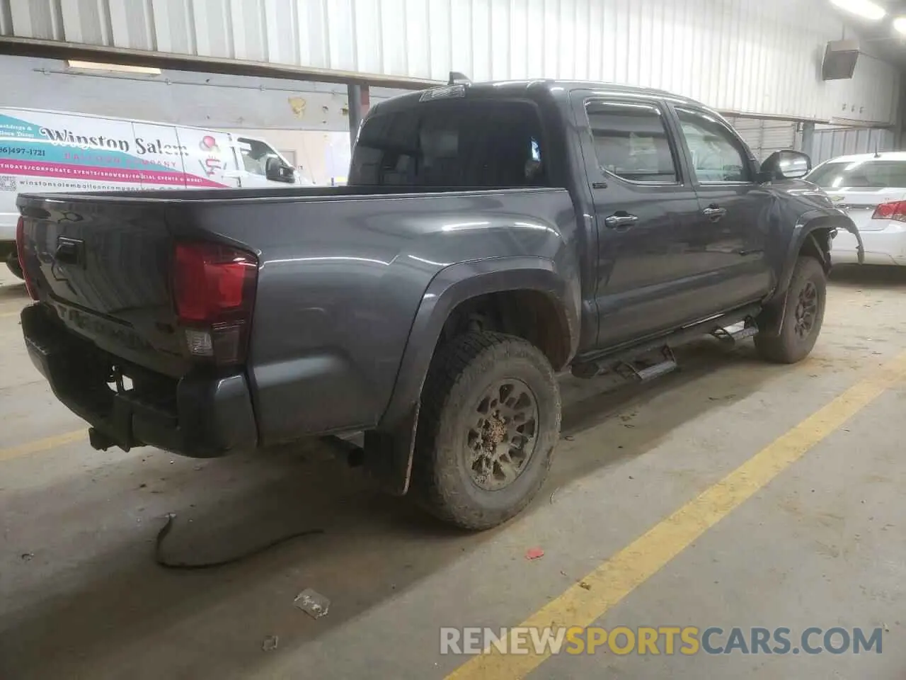 3 Photograph of a damaged car 3TMCZ5AN0NM456773 TOYOTA TACOMA 2022