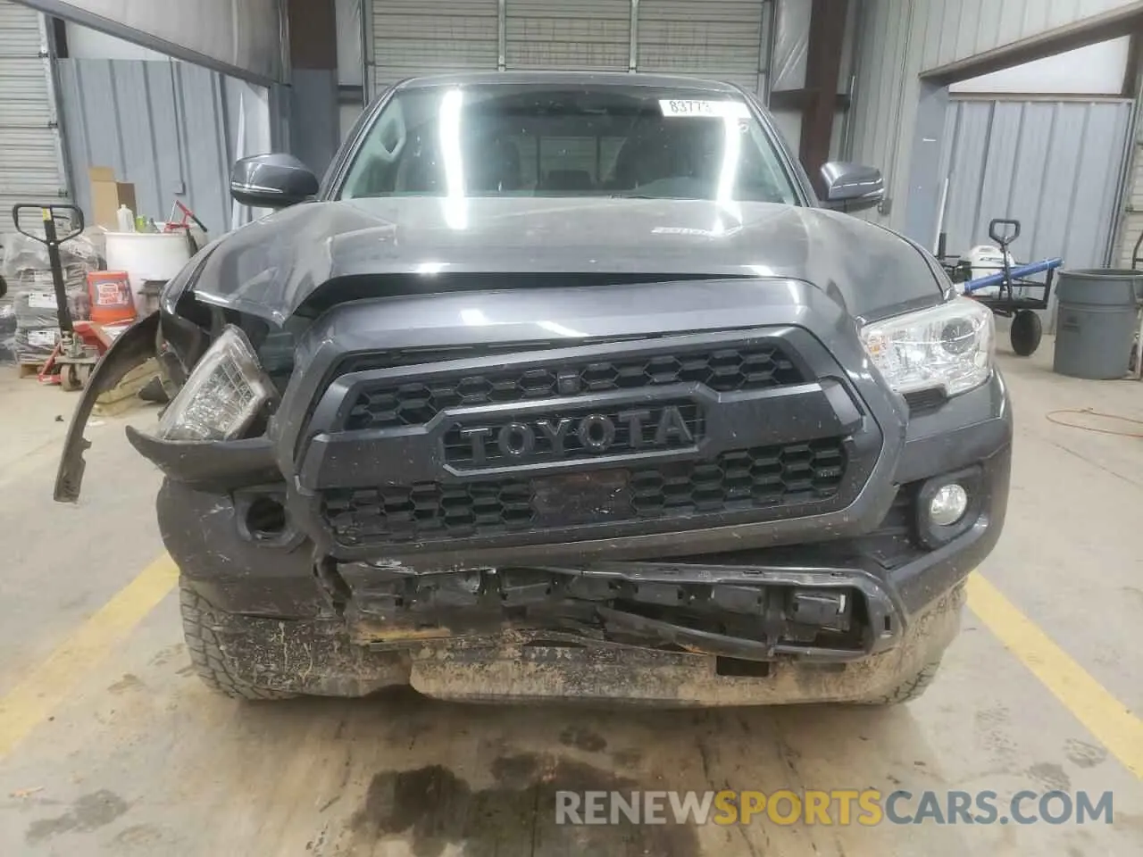 5 Photograph of a damaged car 3TMCZ5AN0NM456773 TOYOTA TACOMA 2022