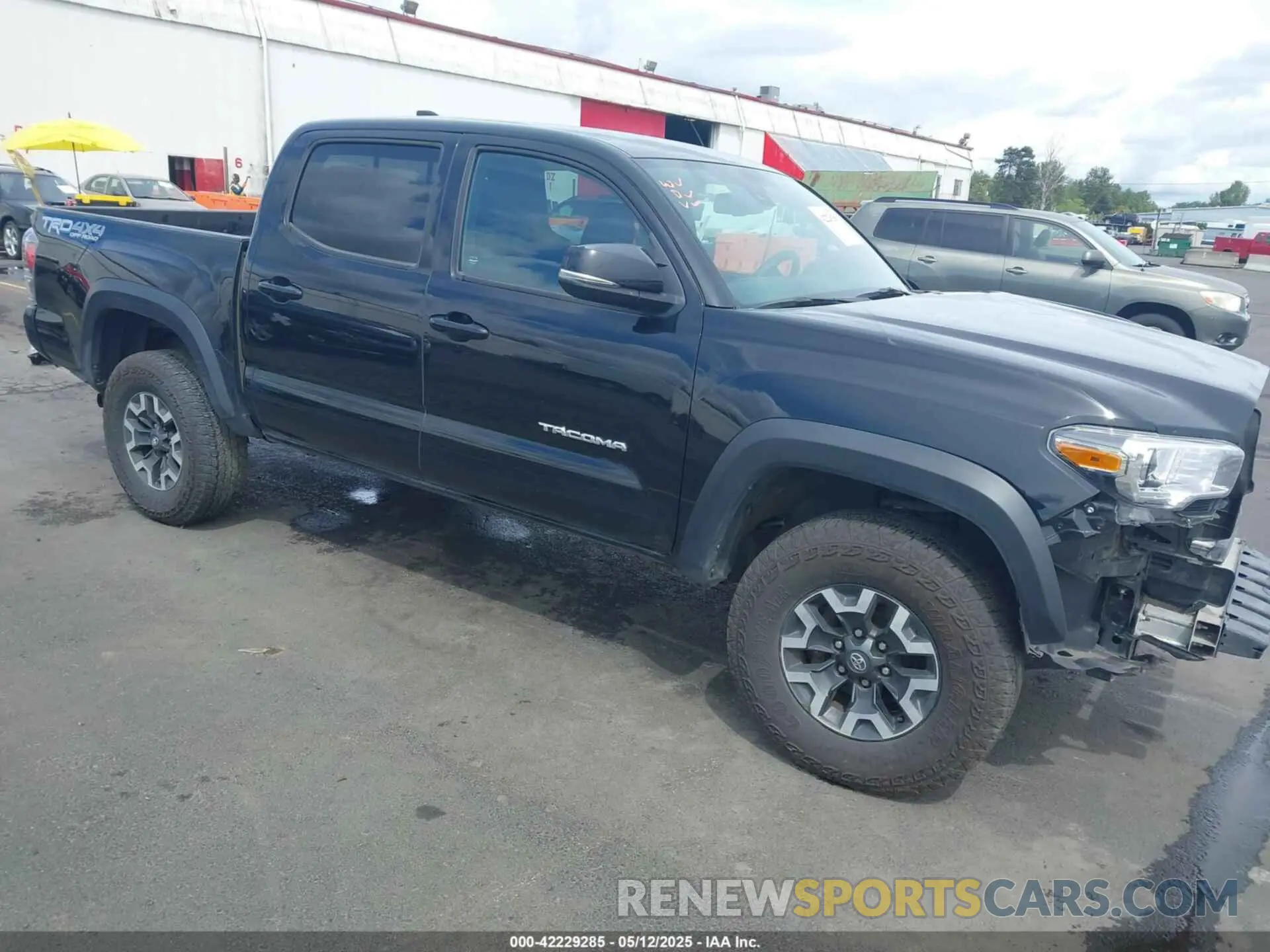 1 Photograph of a damaged car 3TMCZ5AN0NM476635 TOYOTA TACOMA 2022