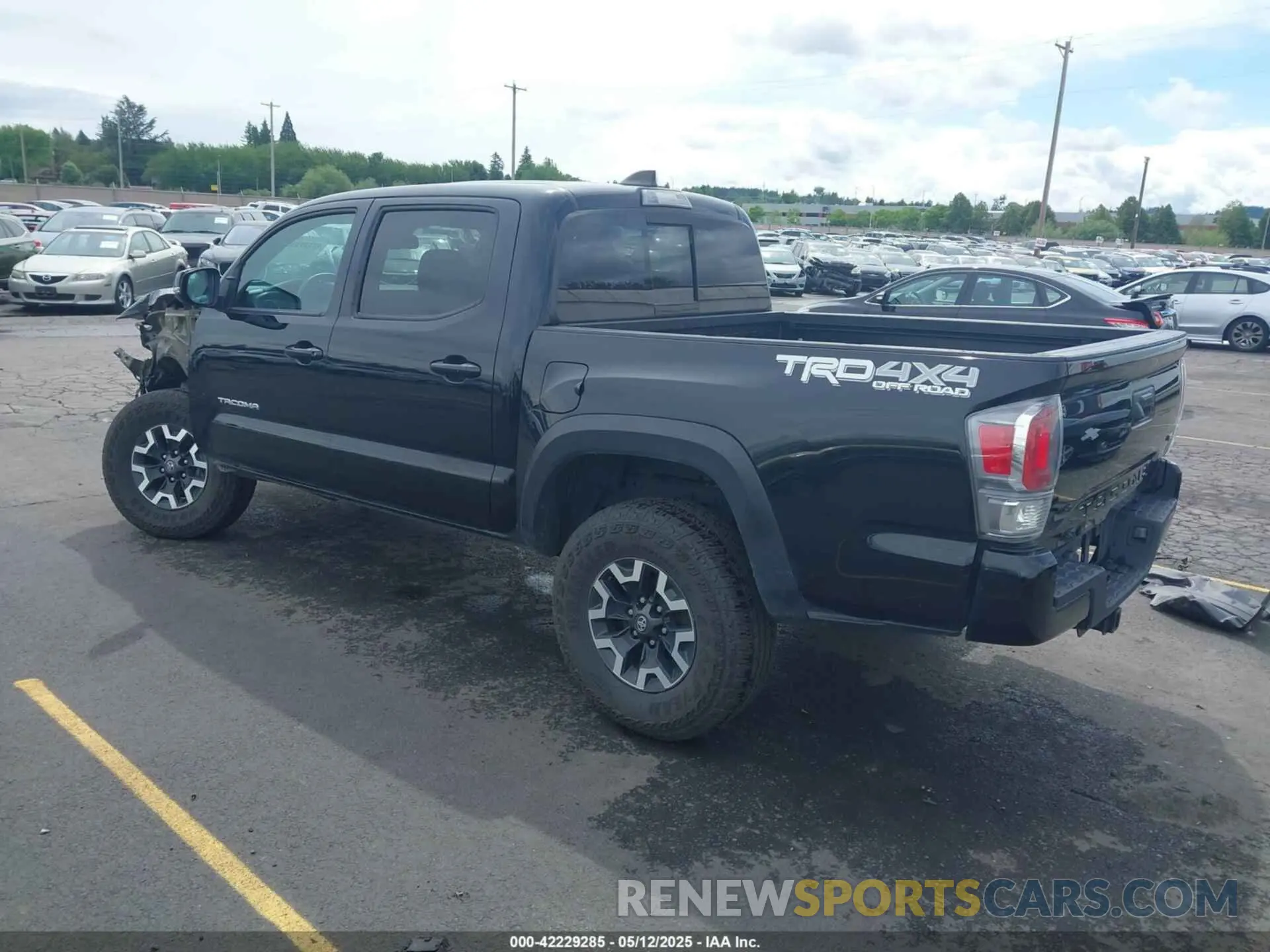 3 Photograph of a damaged car 3TMCZ5AN0NM476635 TOYOTA TACOMA 2022