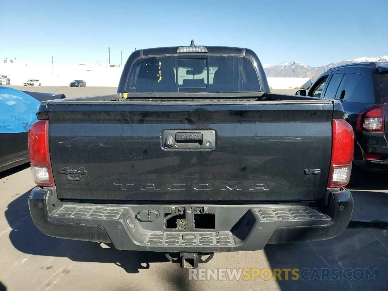 6 Photograph of a damaged car 3TMCZ5AN0NM479616 TOYOTA TACOMA 2022