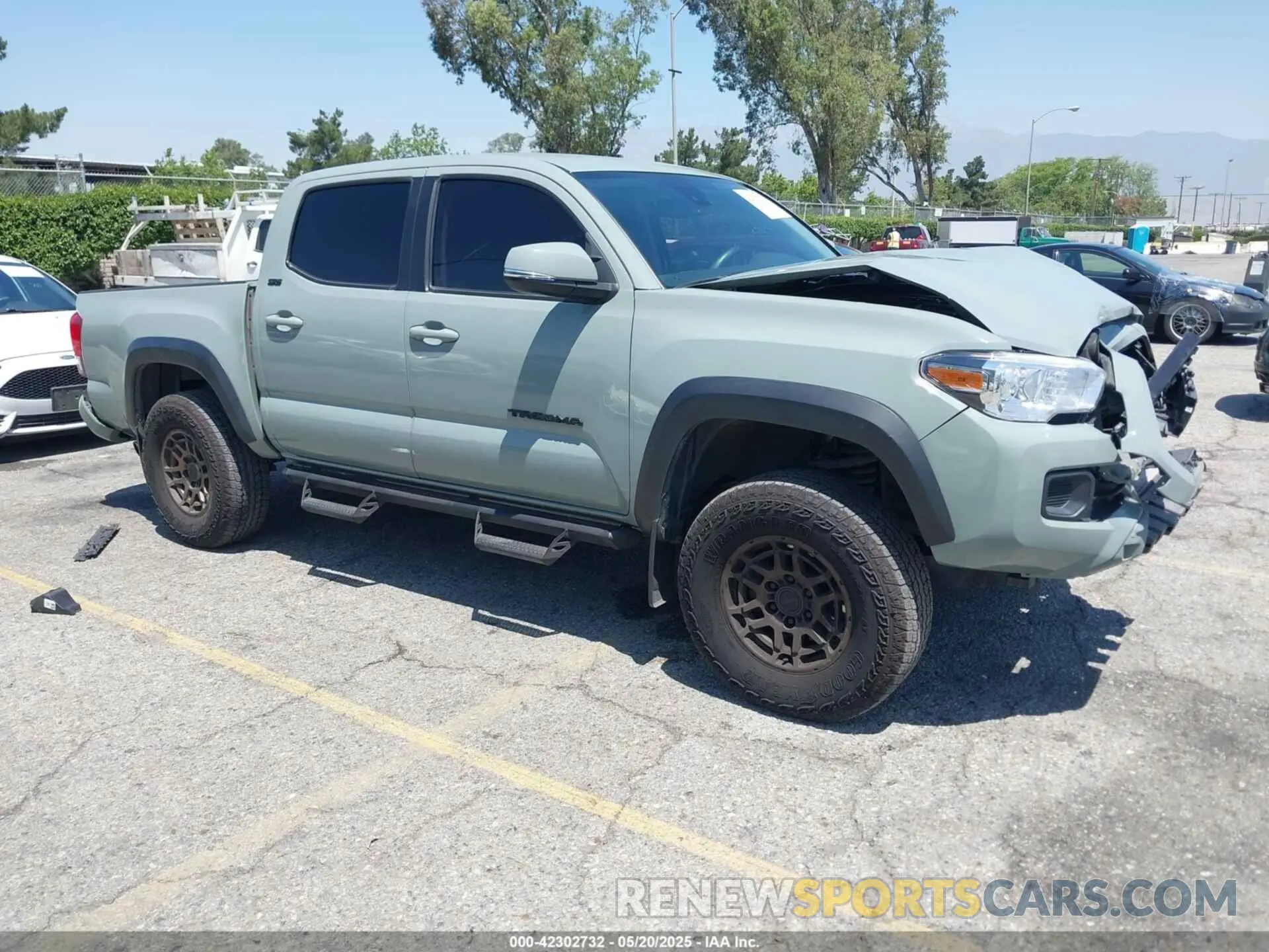 1 Photograph of a damaged car 3TMCZ5AN0NM509861 TOYOTA TACOMA 2022