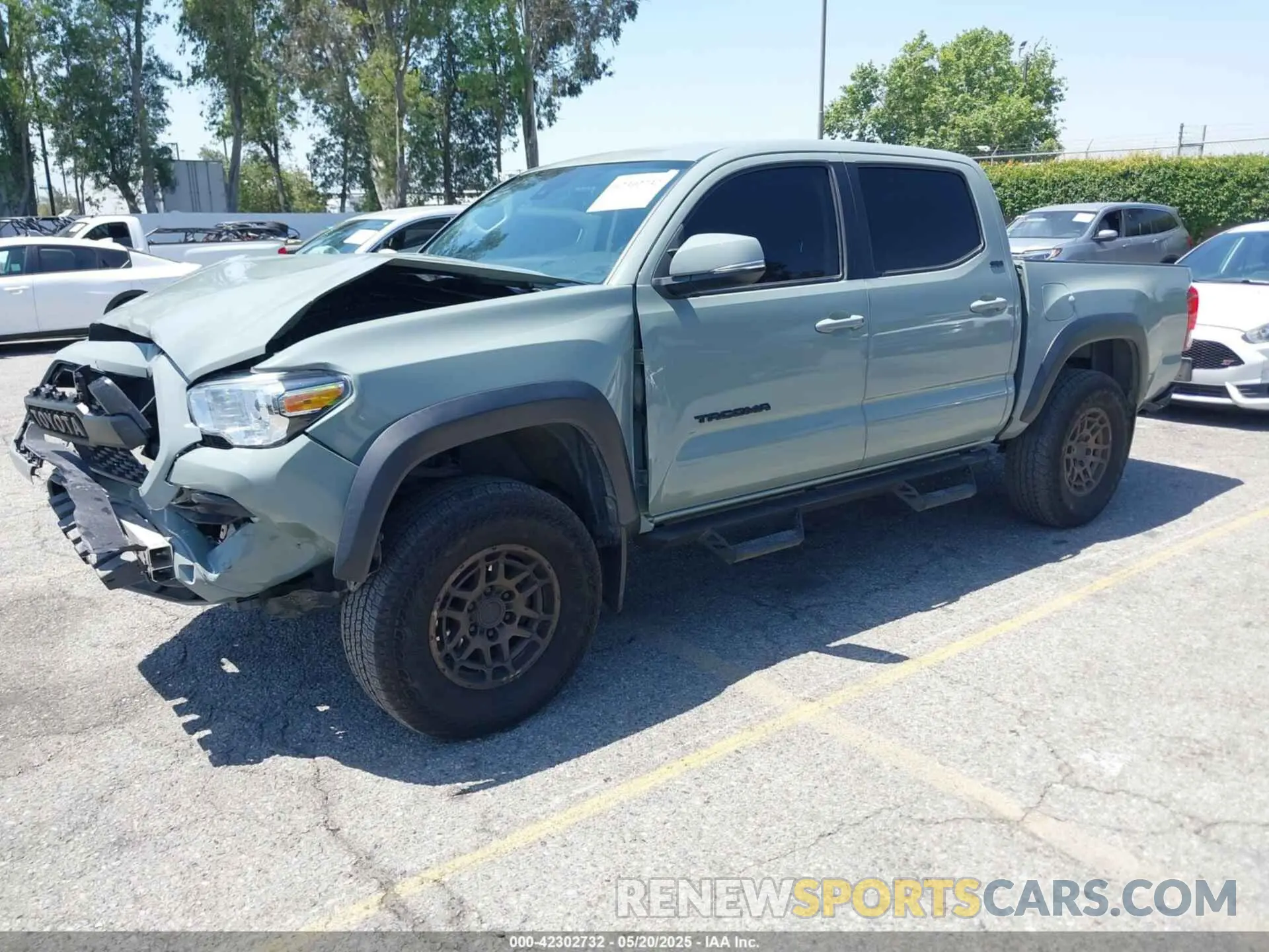 2 Photograph of a damaged car 3TMCZ5AN0NM509861 TOYOTA TACOMA 2022