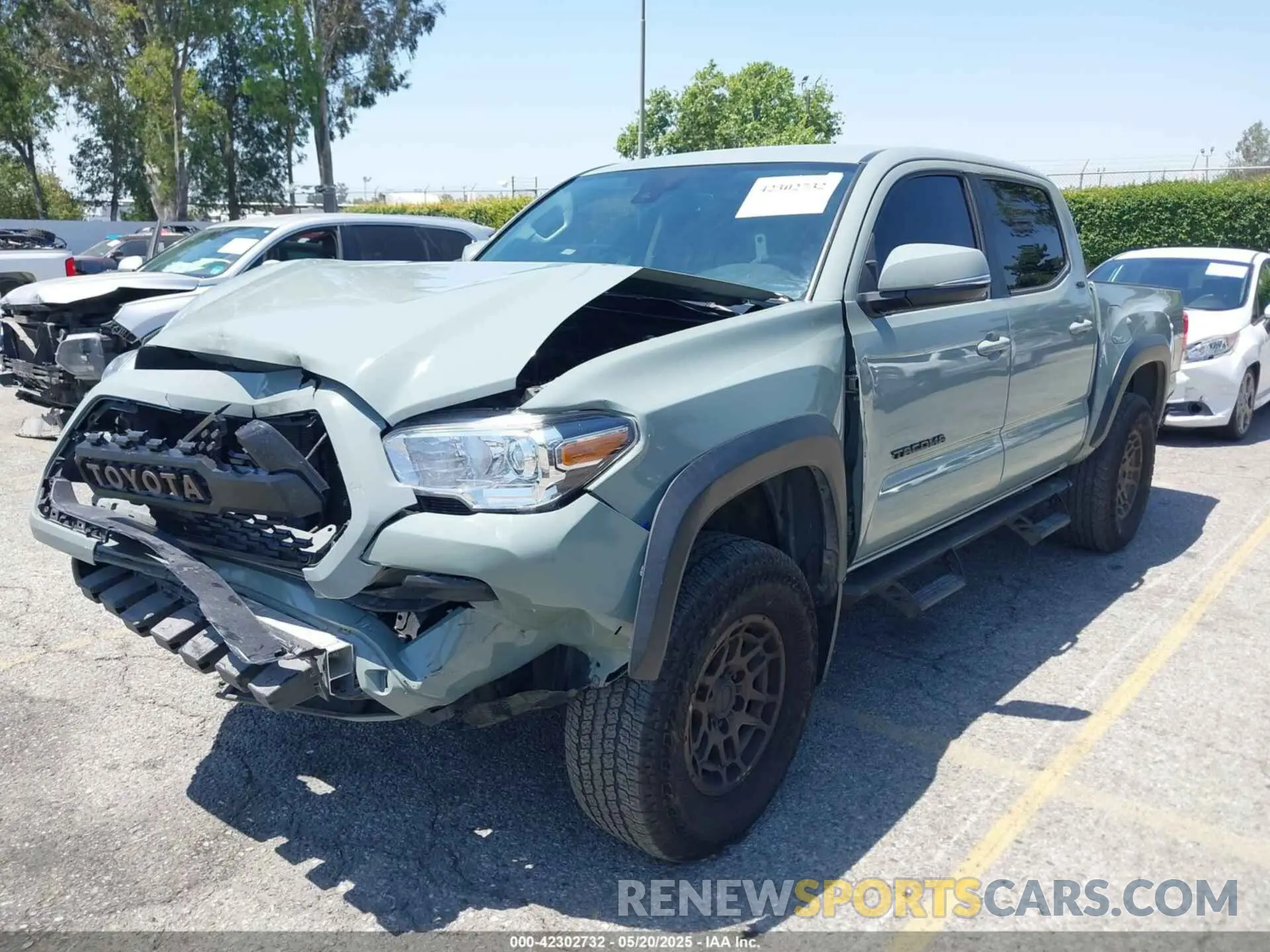 6 Photograph of a damaged car 3TMCZ5AN0NM509861 TOYOTA TACOMA 2022