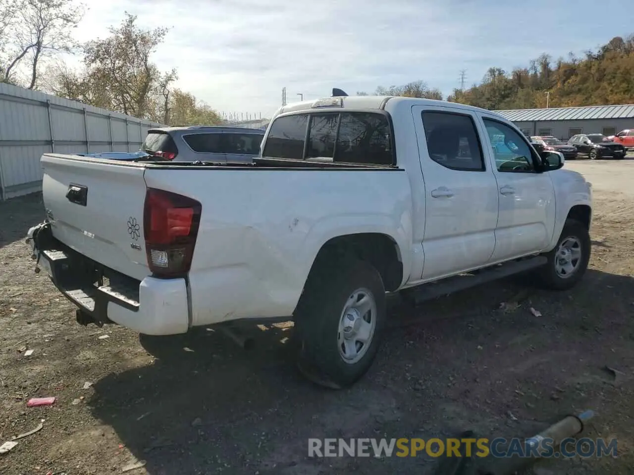 3 Photograph of a damaged car 3TMCZ5AN0NM529141 TOYOTA TACOMA 2022