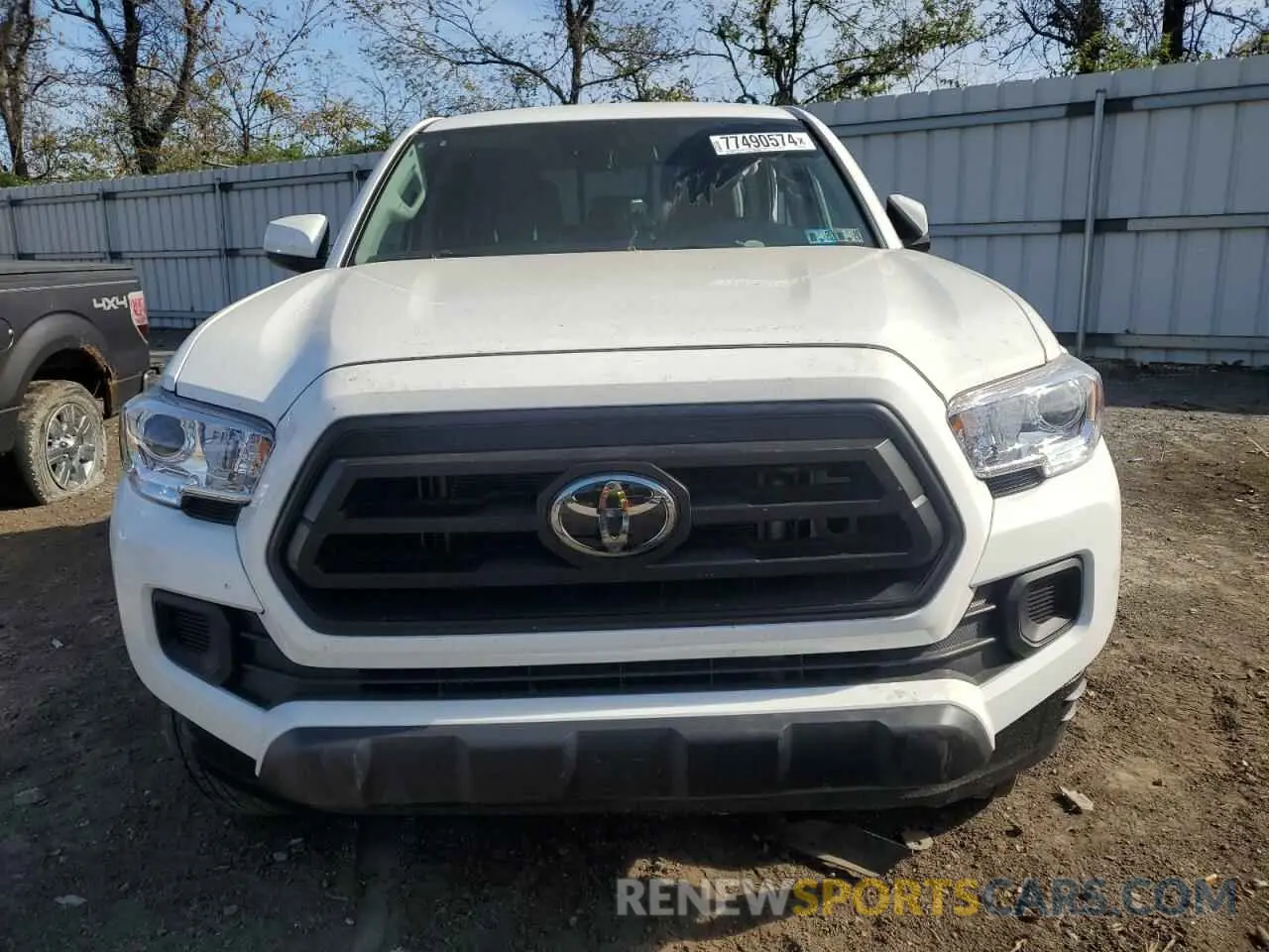 5 Photograph of a damaged car 3TMCZ5AN0NM529141 TOYOTA TACOMA 2022