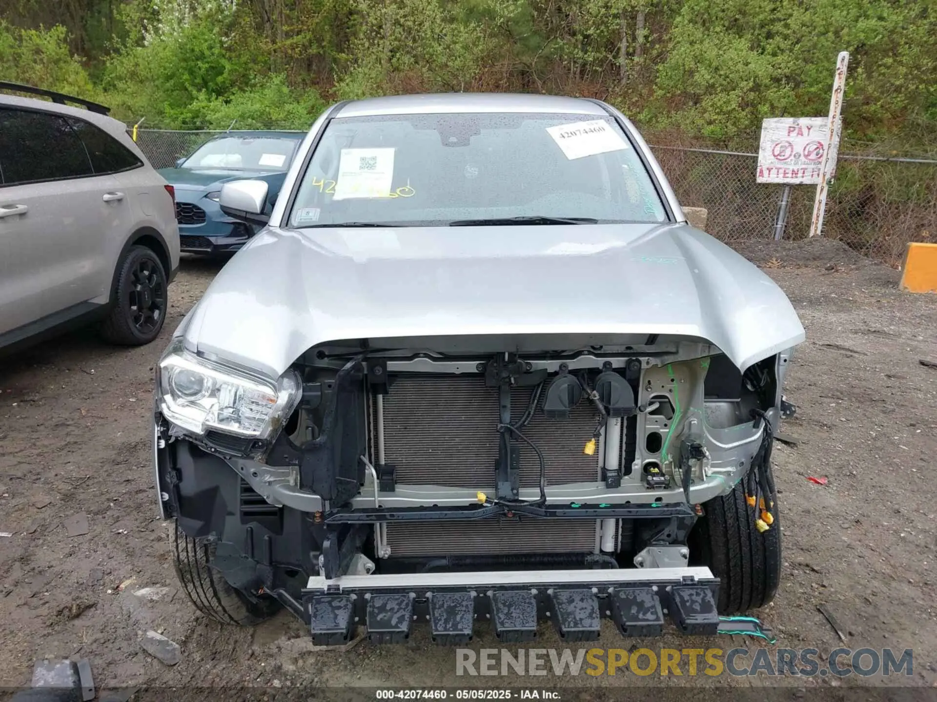 13 Photograph of a damaged car 3TMCZ5AN1NM475591 TOYOTA TACOMA 2022