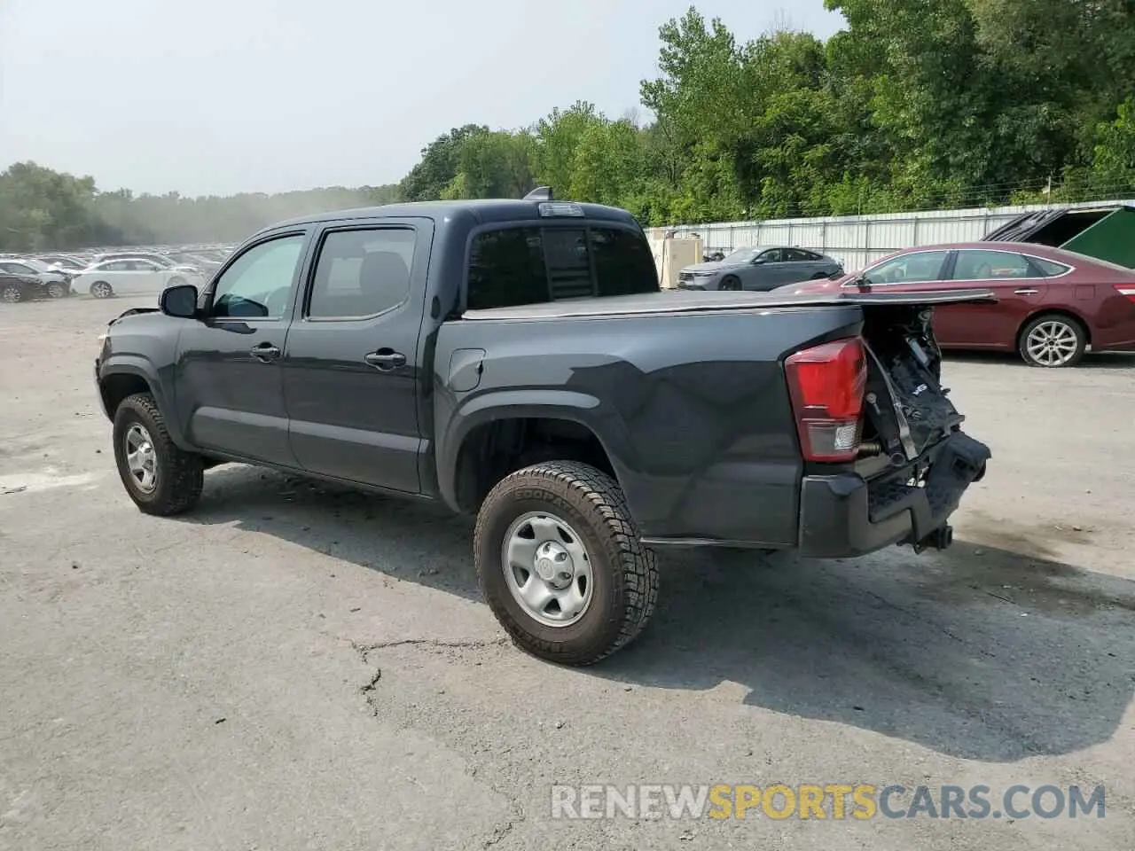 2 Photograph of a damaged car 3TMCZ5AN1NM475672 TOYOTA TACOMA 2022
