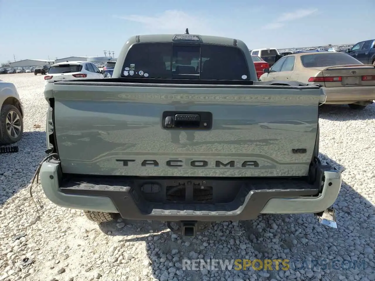 6 Photograph of a damaged car 3TMCZ5AN1NM480127 TOYOTA TACOMA 2022