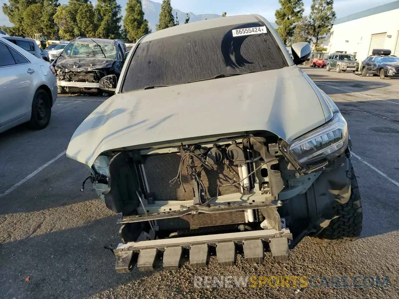 5 Photograph of a damaged car 3TMCZ5AN1NM492410 TOYOTA TACOMA 2022