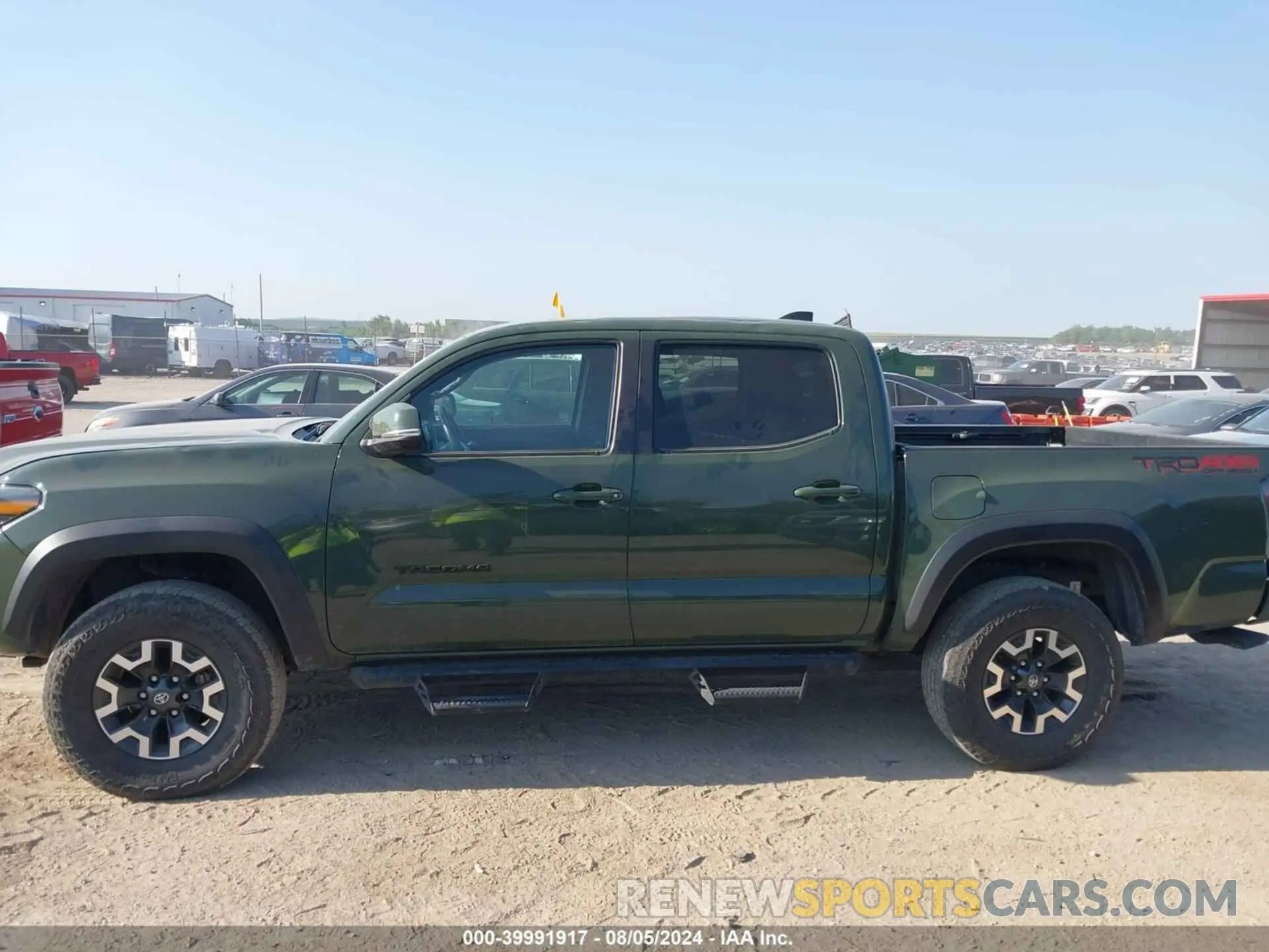 14 Фотография поврежденного автомобиля 3TMCZ5AN2NM461585 TOYOTA TACOMA 2022