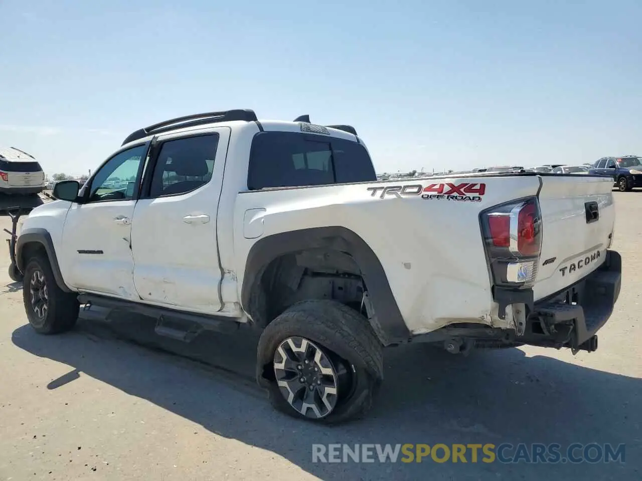 2 Photograph of a damaged car 3TMCZ5AN2NM515418 TOYOTA TACOMA 2022