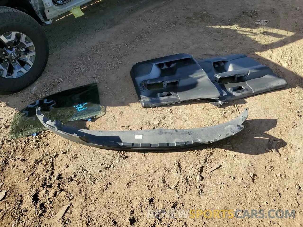 12 Фотография поврежденного автомобиля 3TMCZ5AN2NM523387 TOYOTA TACOMA 2022