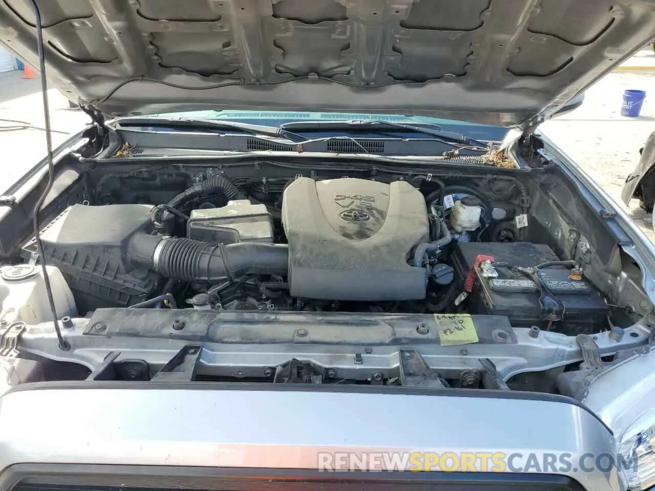 11 Photograph of a damaged car 3TMCZ5AN3NM463751 TOYOTA TACOMA 2022