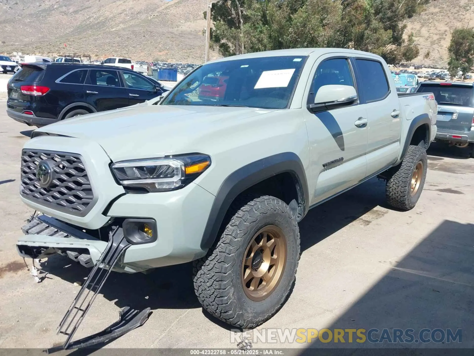 2 Фотография поврежденного автомобиля 3TMCZ5AN3NM464642 TOYOTA TACOMA 2022