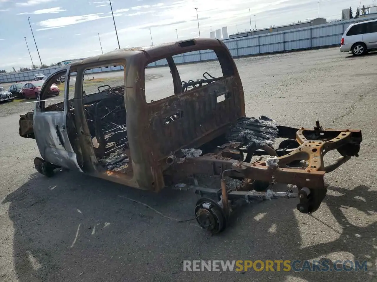 2 Photograph of a damaged car 3TMCZ5AN3NM495082 TOYOTA TACOMA 2022