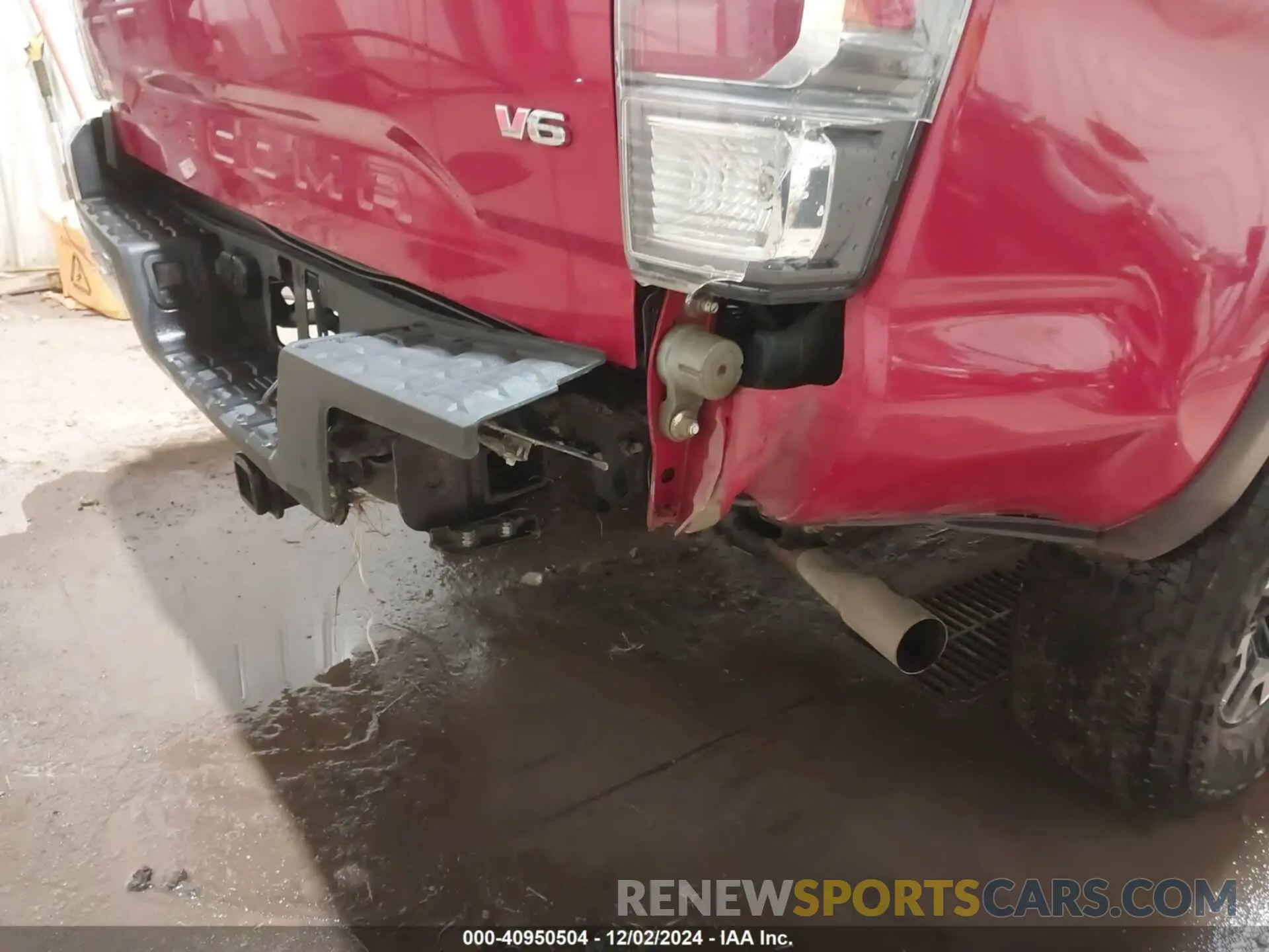 6 Photograph of a damaged car 3TMCZ5AN3NM497463 TOYOTA TACOMA 2022