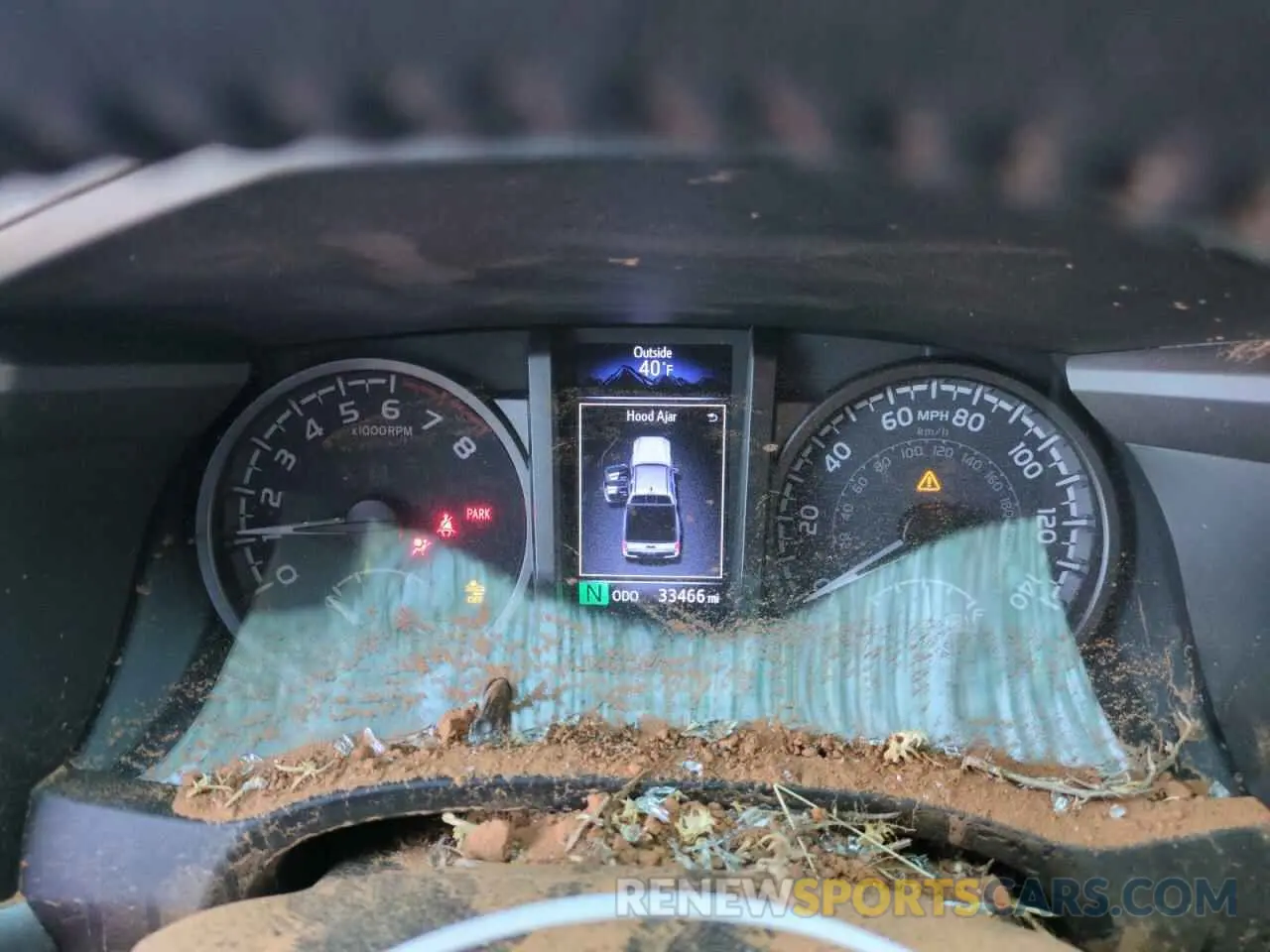 9 Photograph of a damaged car 3TMCZ5AN4NM459935 TOYOTA TACOMA 2022