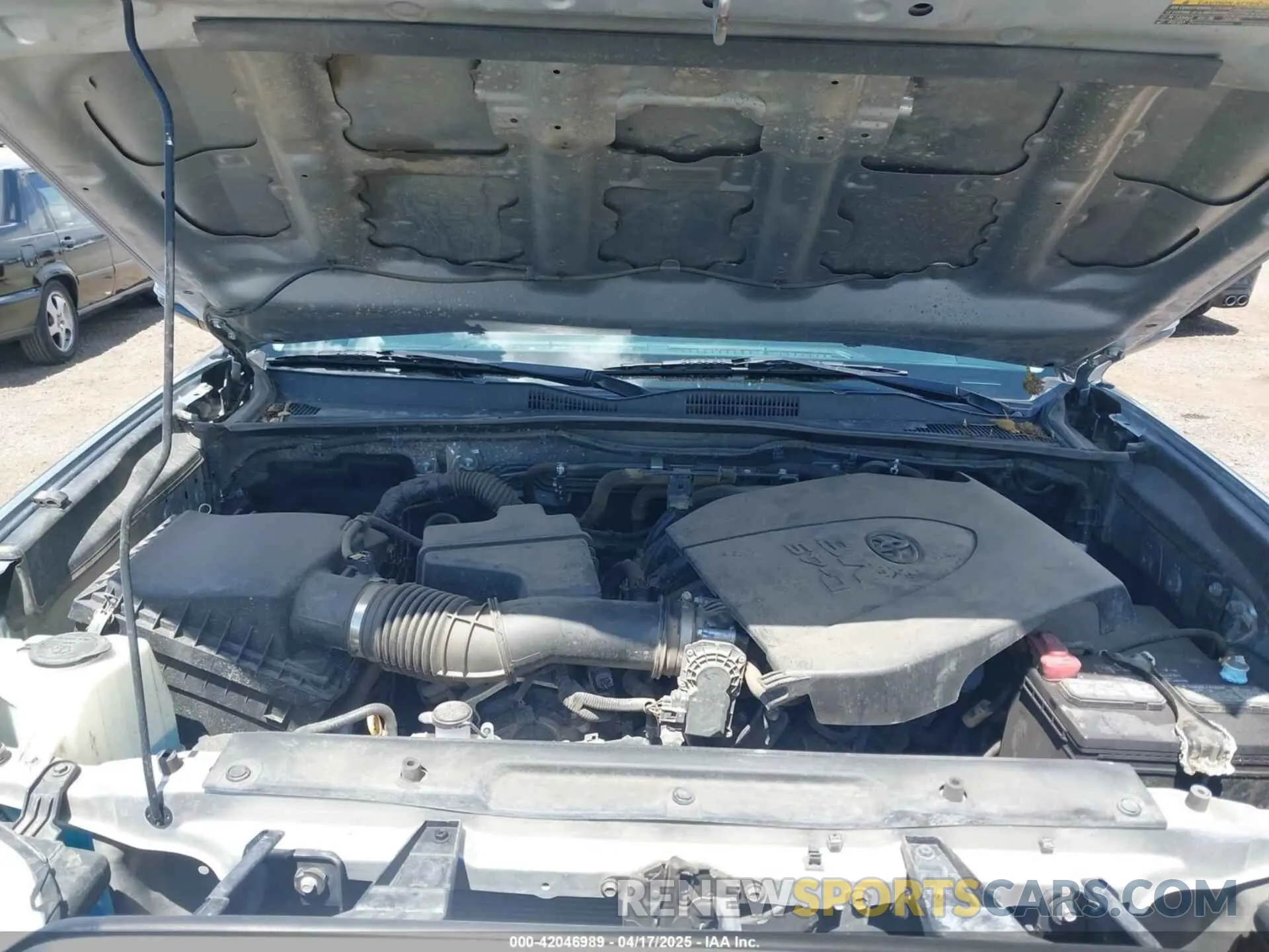10 Фотография поврежденного автомобиля 3TMCZ5AN4NM465945 TOYOTA TACOMA 2022