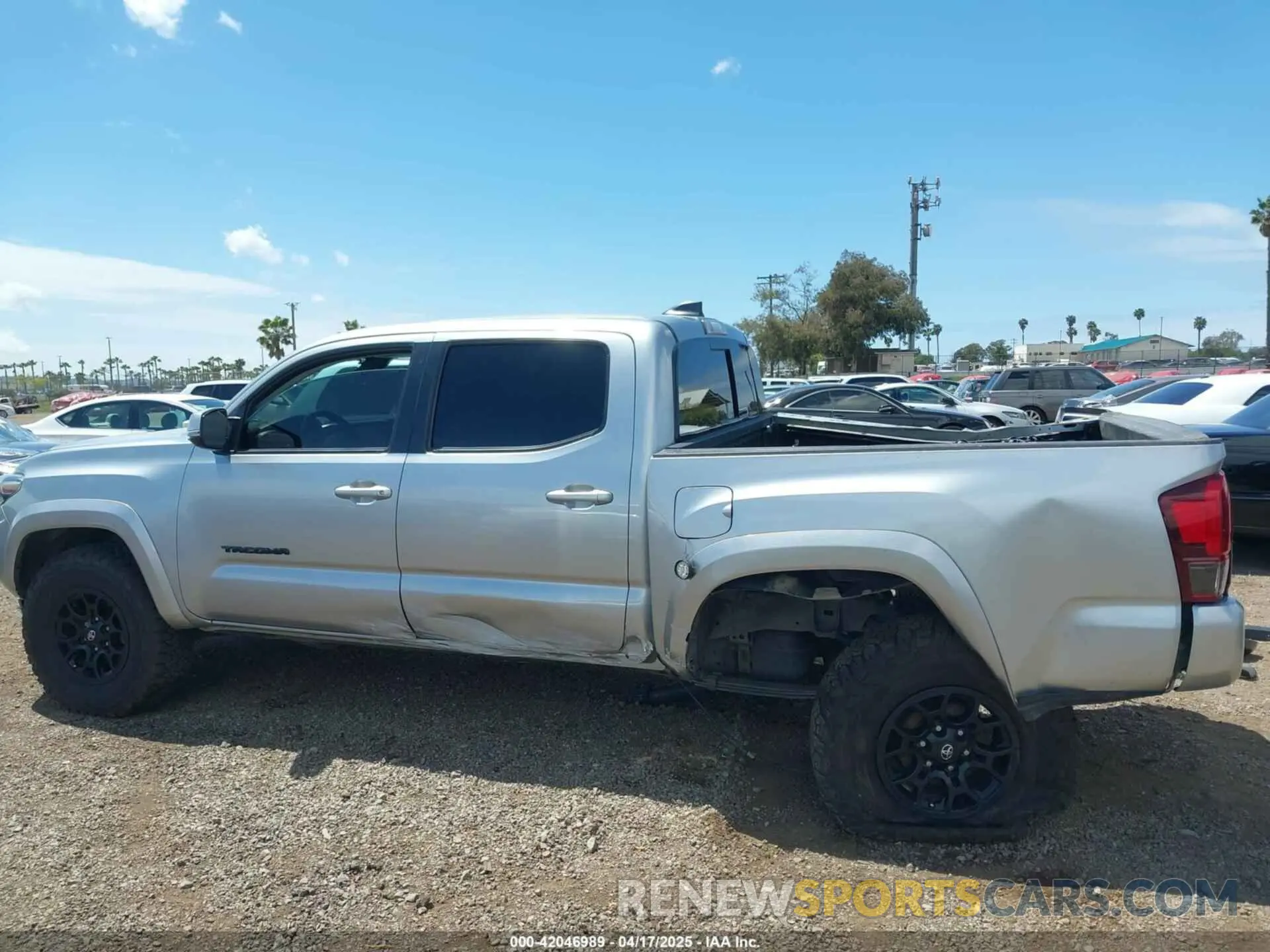 14 Фотография поврежденного автомобиля 3TMCZ5AN4NM465945 TOYOTA TACOMA 2022