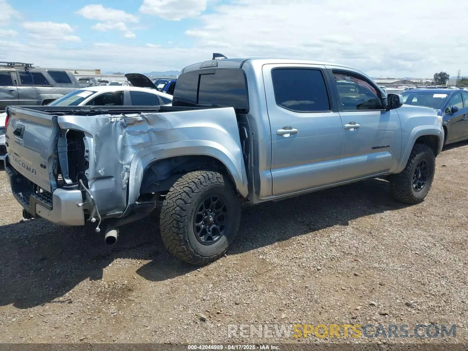 4 Фотография поврежденного автомобиля 3TMCZ5AN4NM465945 TOYOTA TACOMA 2022