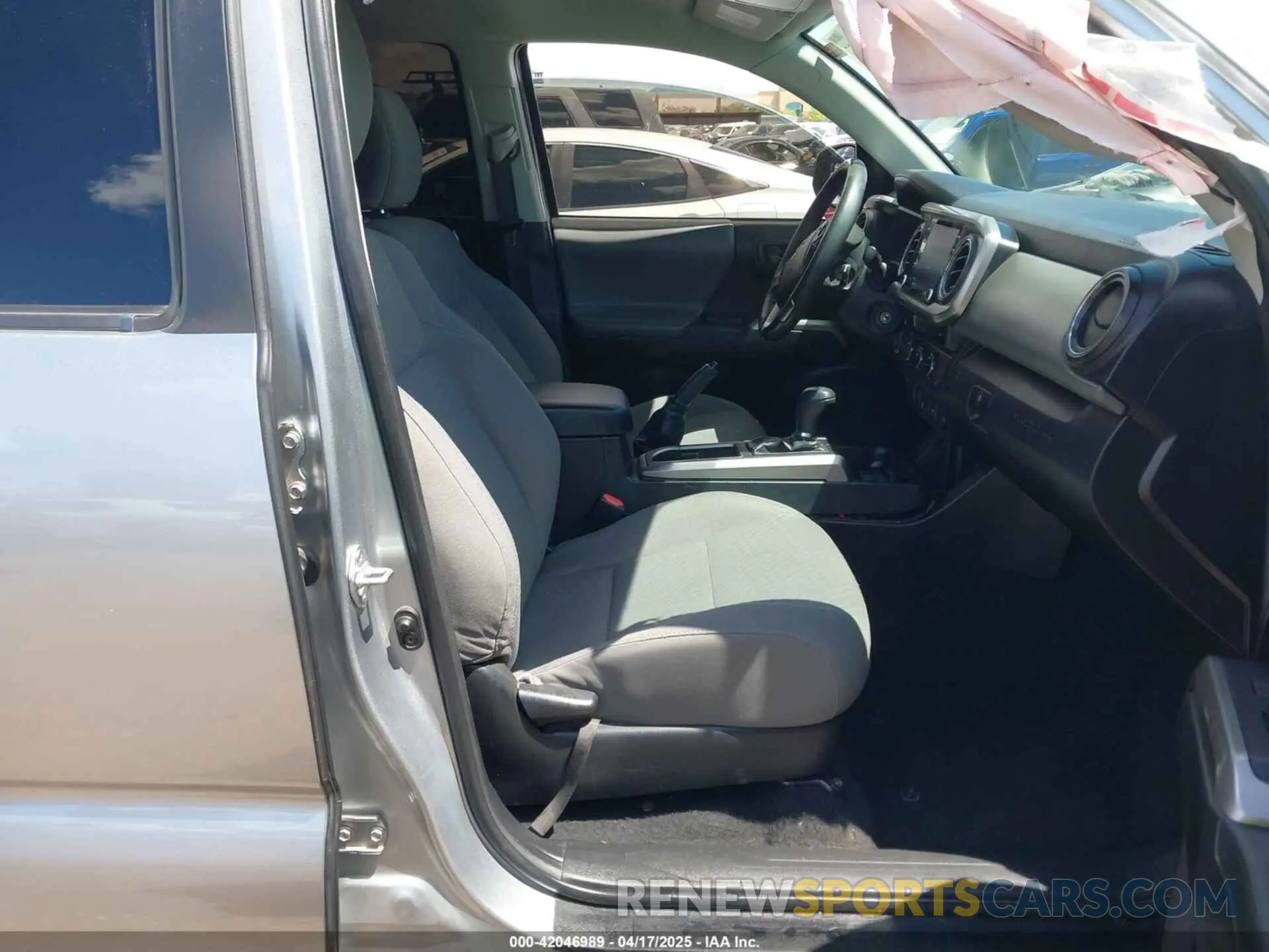 5 Фотография поврежденного автомобиля 3TMCZ5AN4NM465945 TOYOTA TACOMA 2022