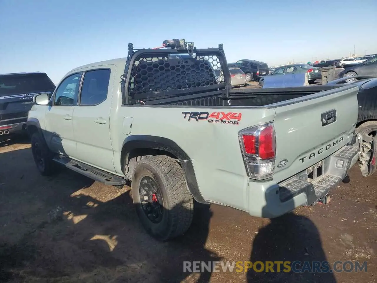 2 Photograph of a damaged car 3TMCZ5AN4NM499318 TOYOTA TACOMA 2022