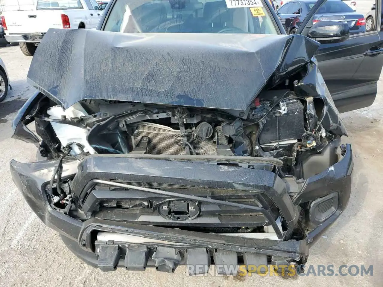 11 Photograph of a damaged car 3TMCZ5AN5NM454999 TOYOTA TACOMA 2022
