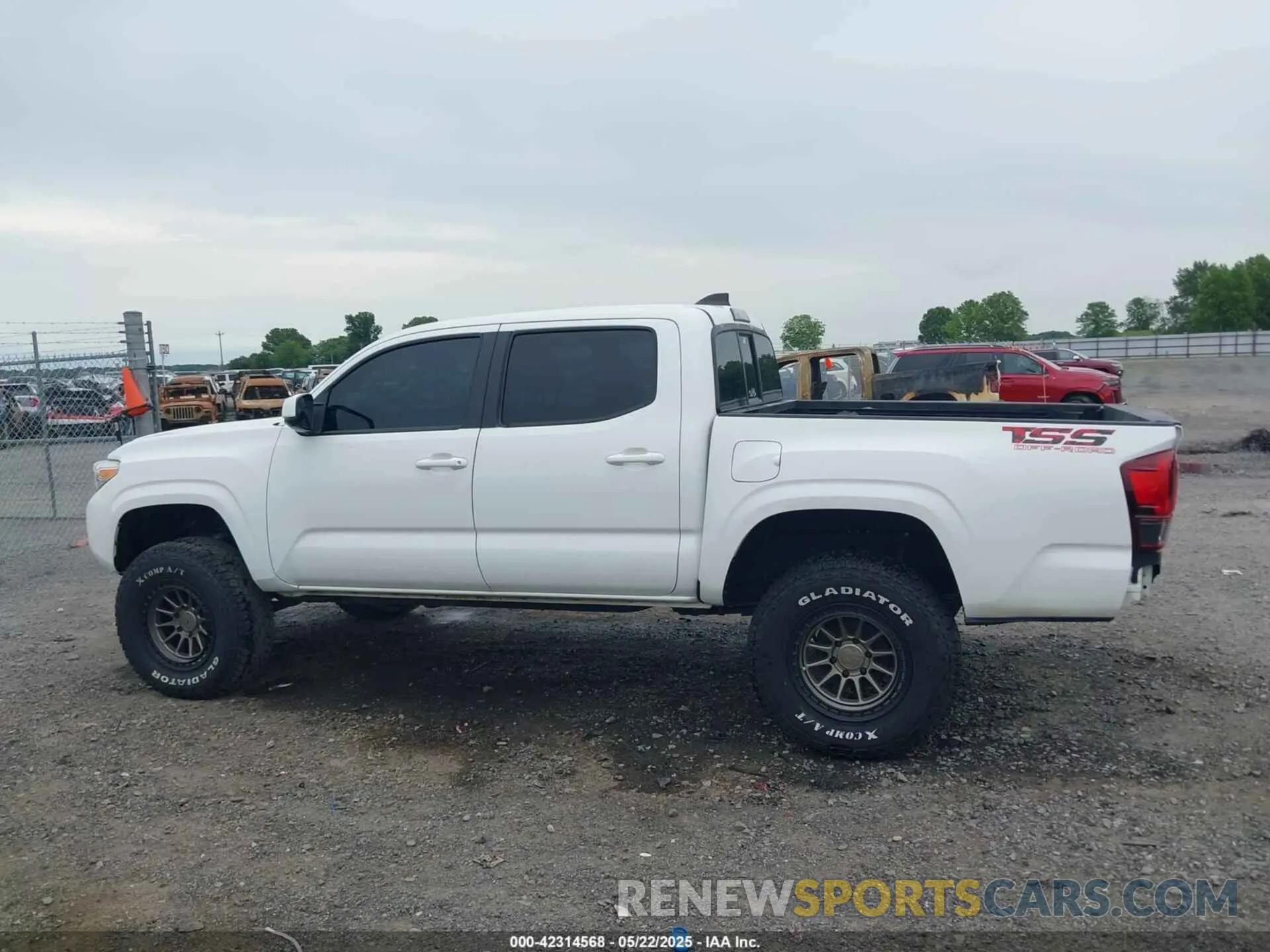 15 Photograph of a damaged car 3TMCZ5AN5NM506230 TOYOTA TACOMA 2022