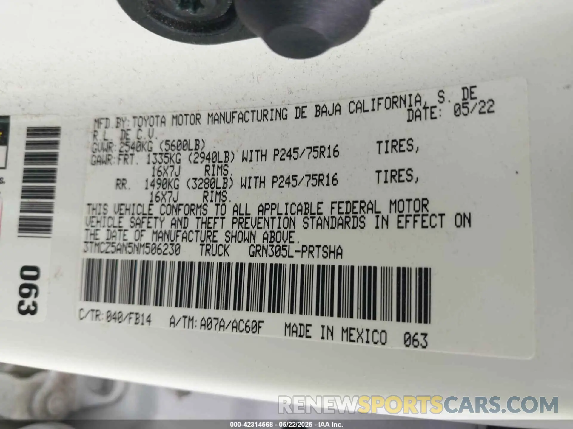 9 Photograph of a damaged car 3TMCZ5AN5NM506230 TOYOTA TACOMA 2022