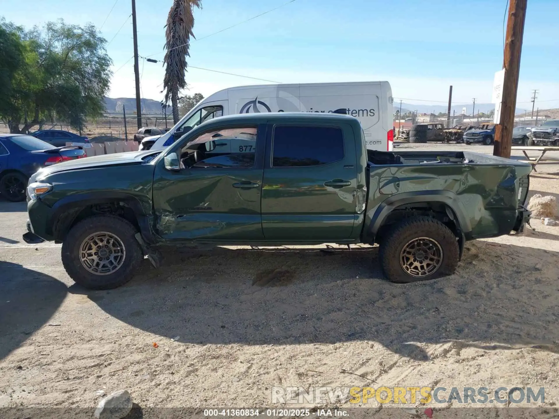 14 Photograph of a damaged car 3TMCZ5AN6NM489549 TOYOTA TACOMA 2022