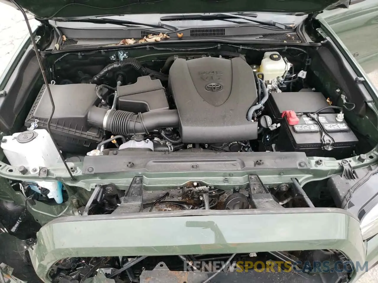 7 Photograph of a damaged car 3TMCZ5AN6NM498008 TOYOTA TACOMA 2022