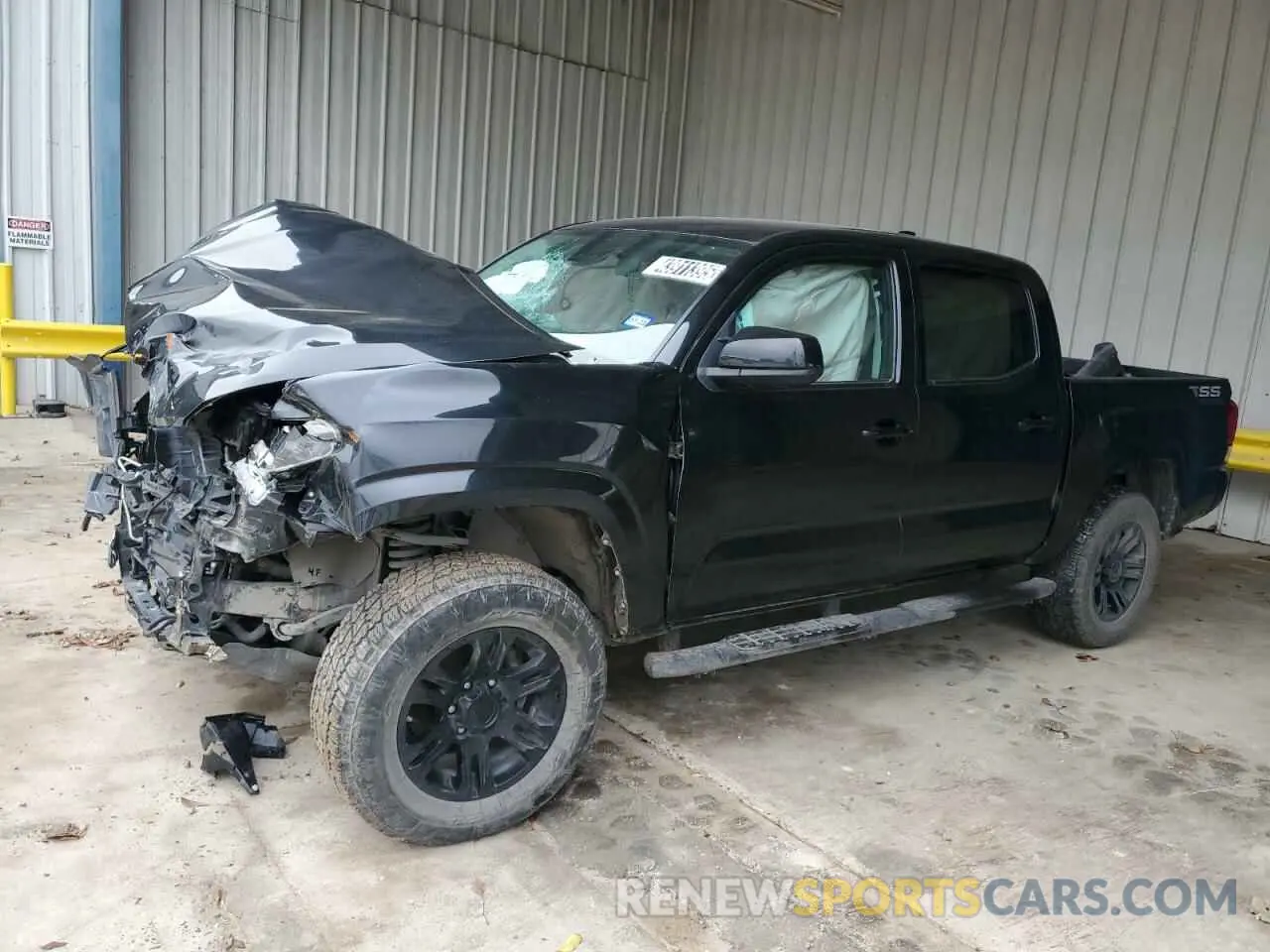 1 Photograph of a damaged car 3TMCZ5AN6NM515065 TOYOTA TACOMA 2022