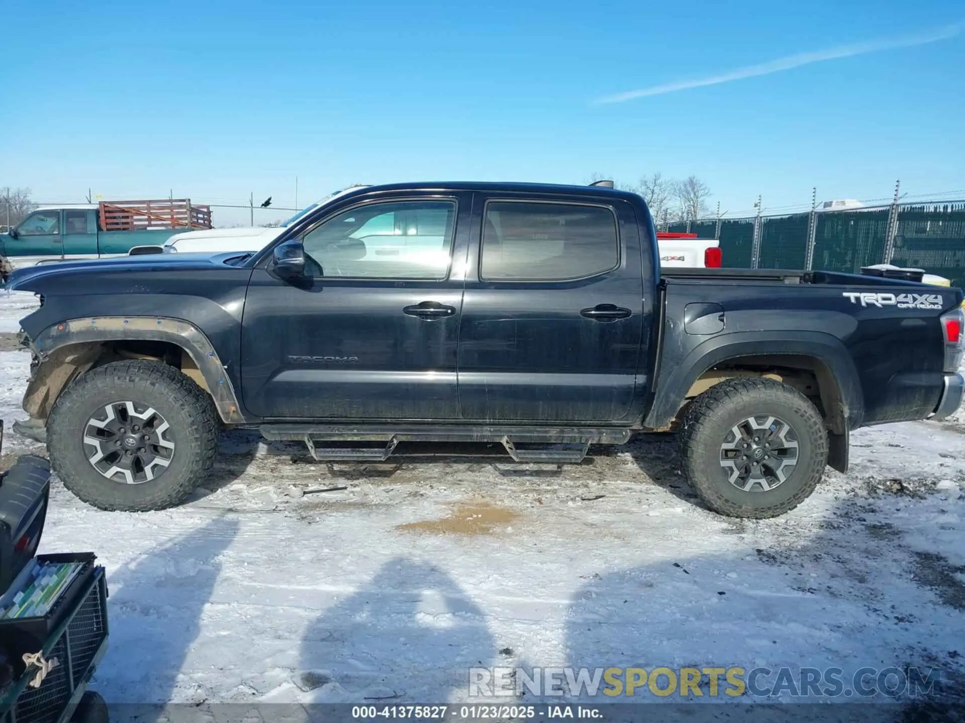15 Photograph of a damaged car 3TMCZ5AN7NM488653 TOYOTA TACOMA 2022