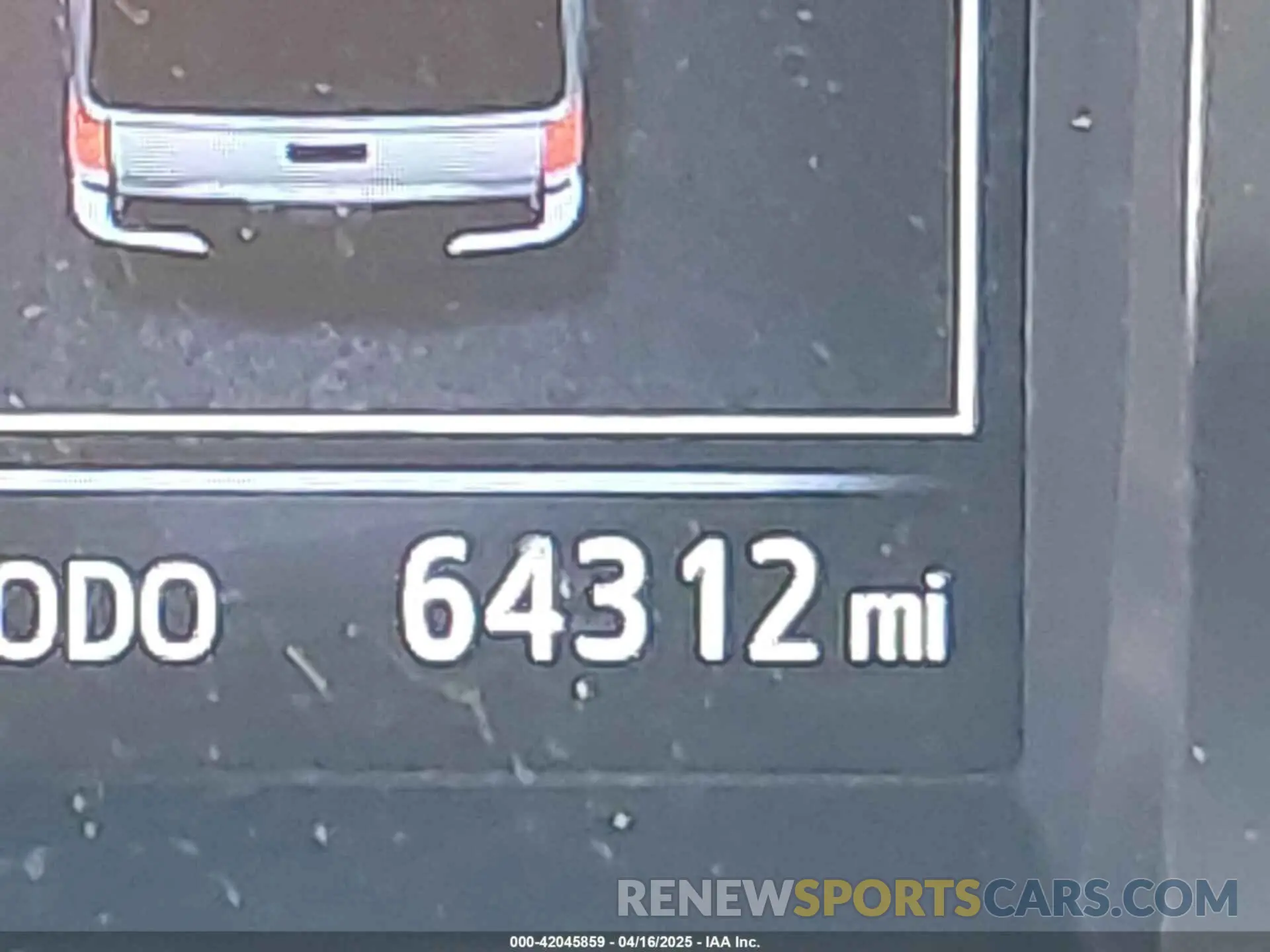16 Photograph of a damaged car 3TMCZ5AN7NM496414 TOYOTA TACOMA 2022
