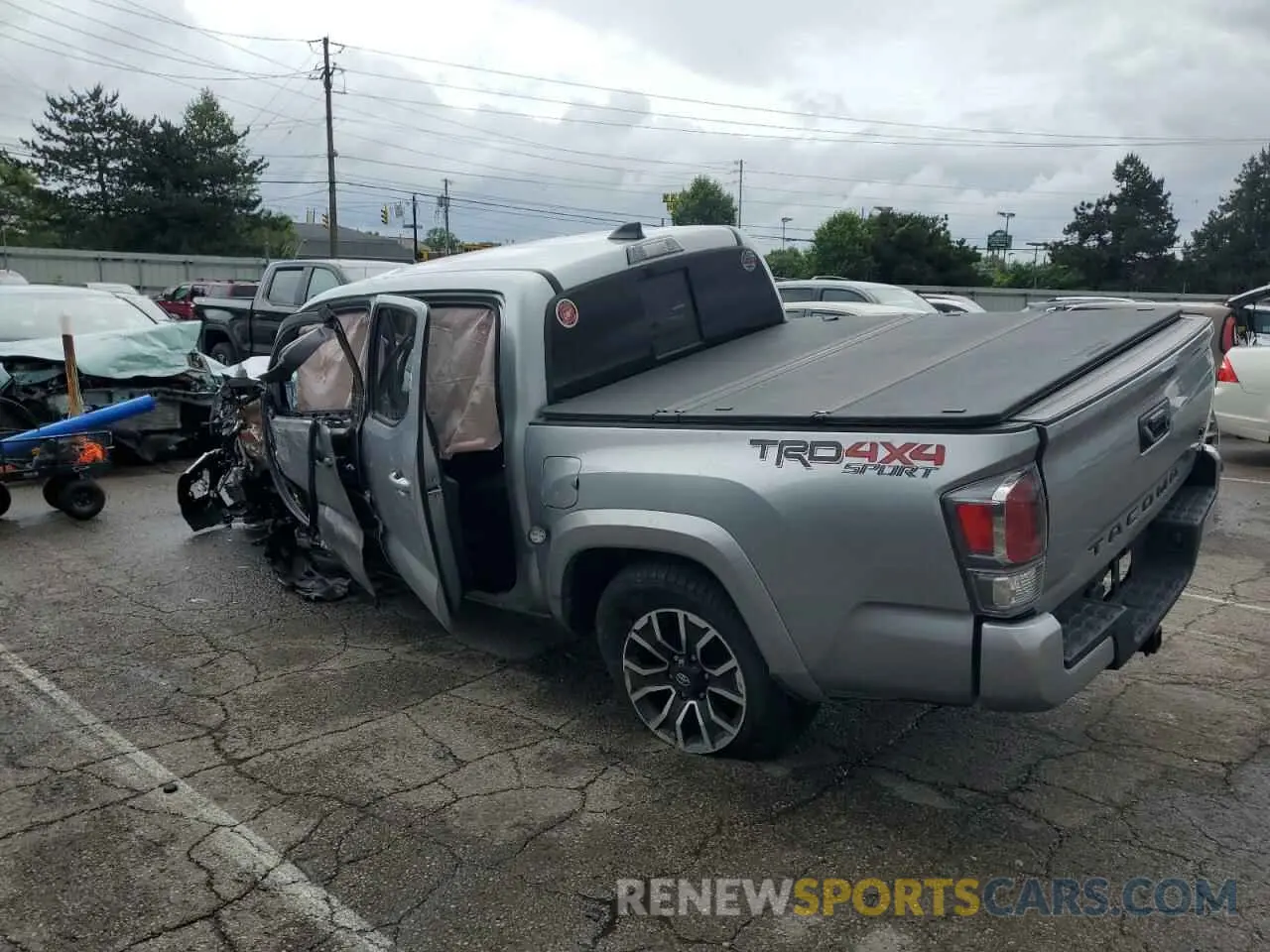 2 Photograph of a damaged car 3TMCZ5AN7NM519688 TOYOTA TACOMA 2022