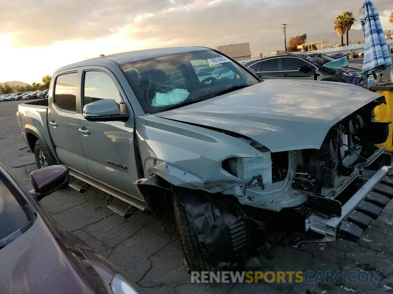 4 Фотография поврежденного автомобиля 3TMCZ5AN7NM523479 TOYOTA TACOMA 2022