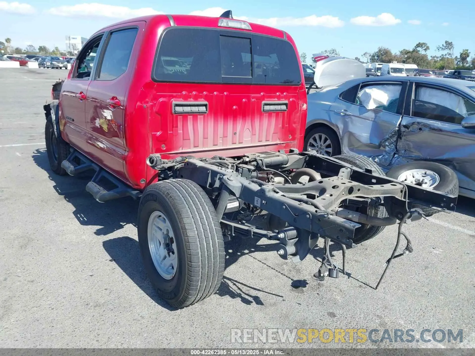 3 Photograph of a damaged car 3TMCZ5AN8NM493053 TOYOTA TACOMA 2022