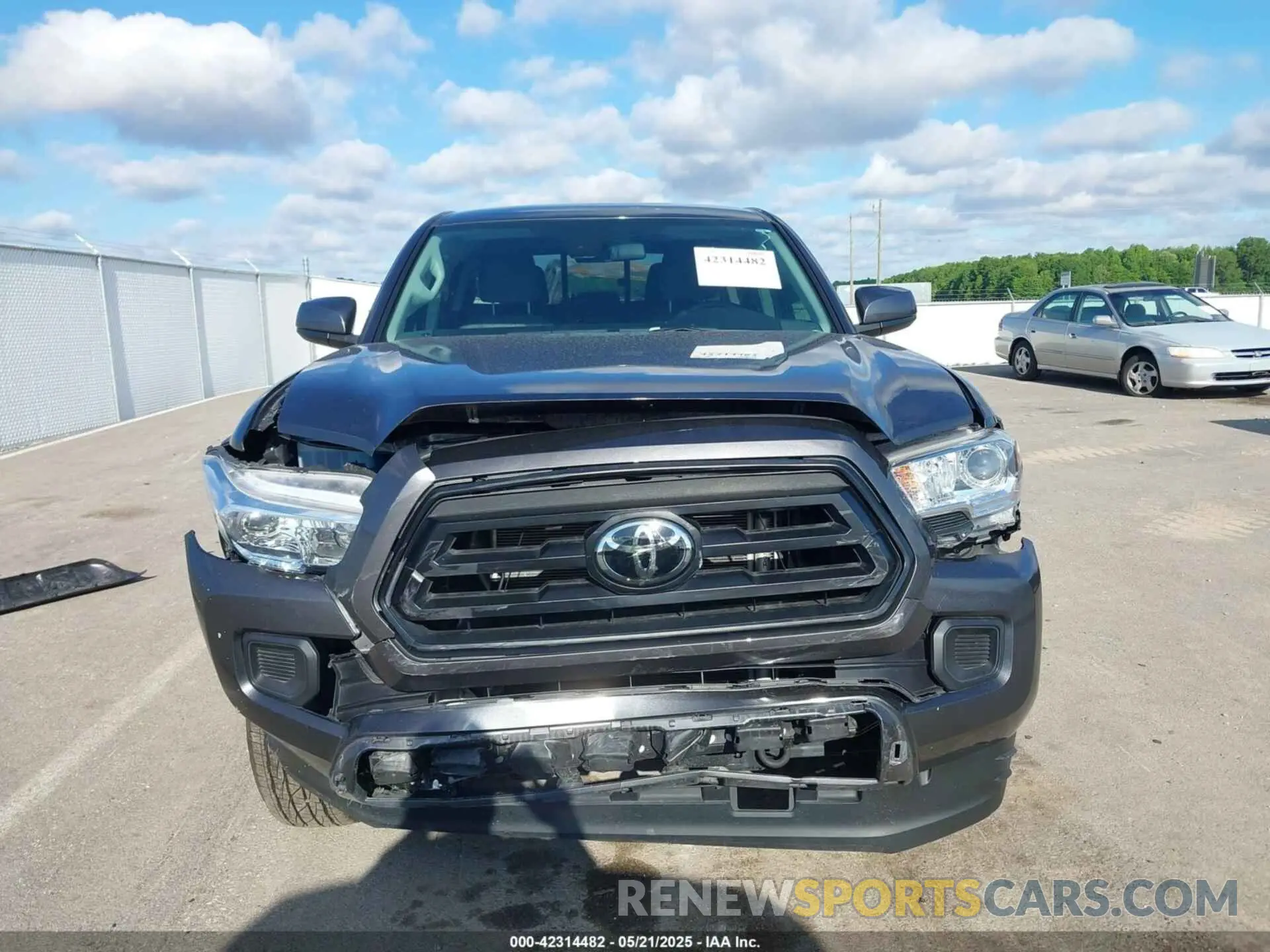 13 Photograph of a damaged car 3TMCZ5AN9NM522088 TOYOTA TACOMA 2022