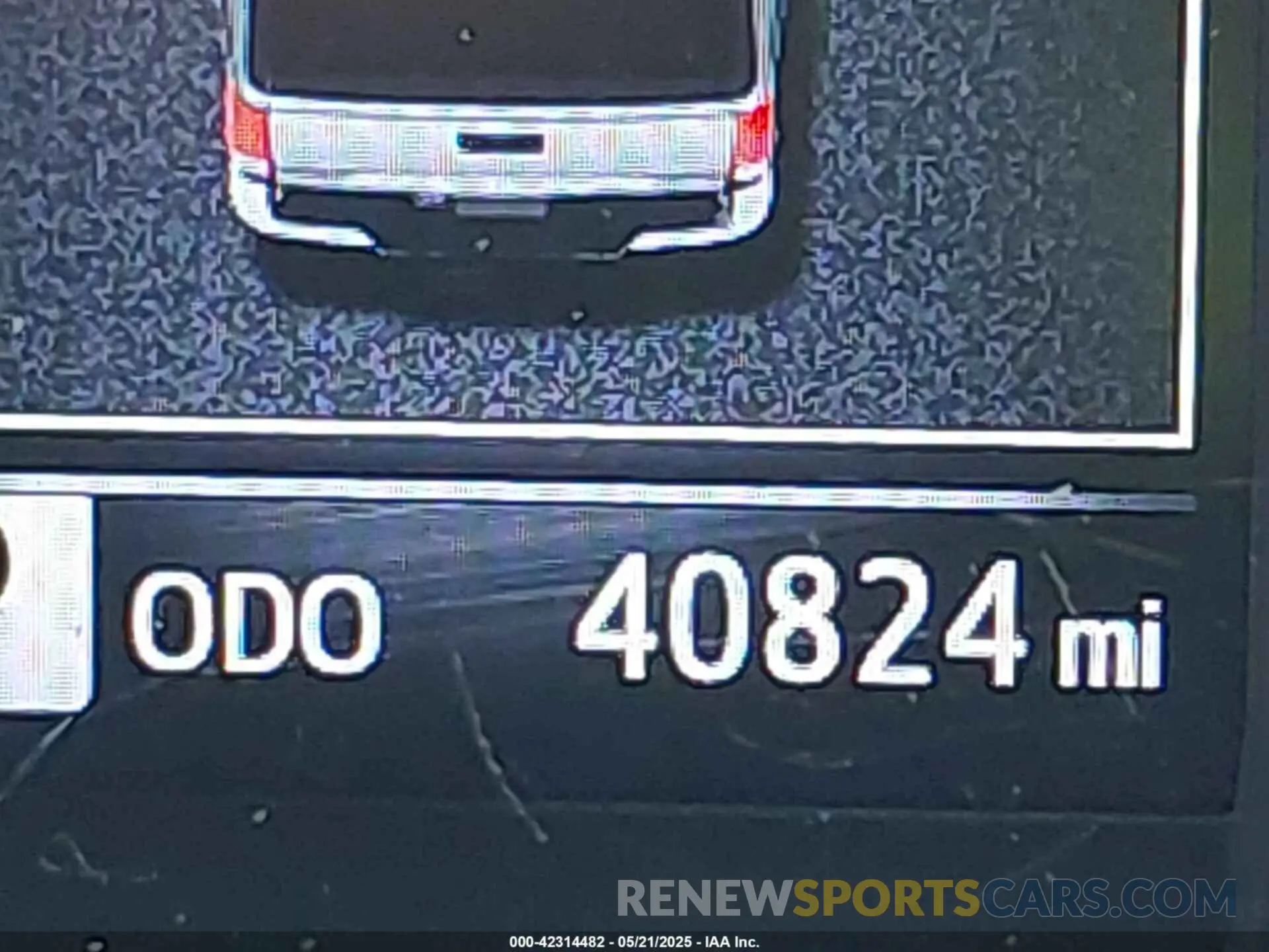 16 Photograph of a damaged car 3TMCZ5AN9NM522088 TOYOTA TACOMA 2022