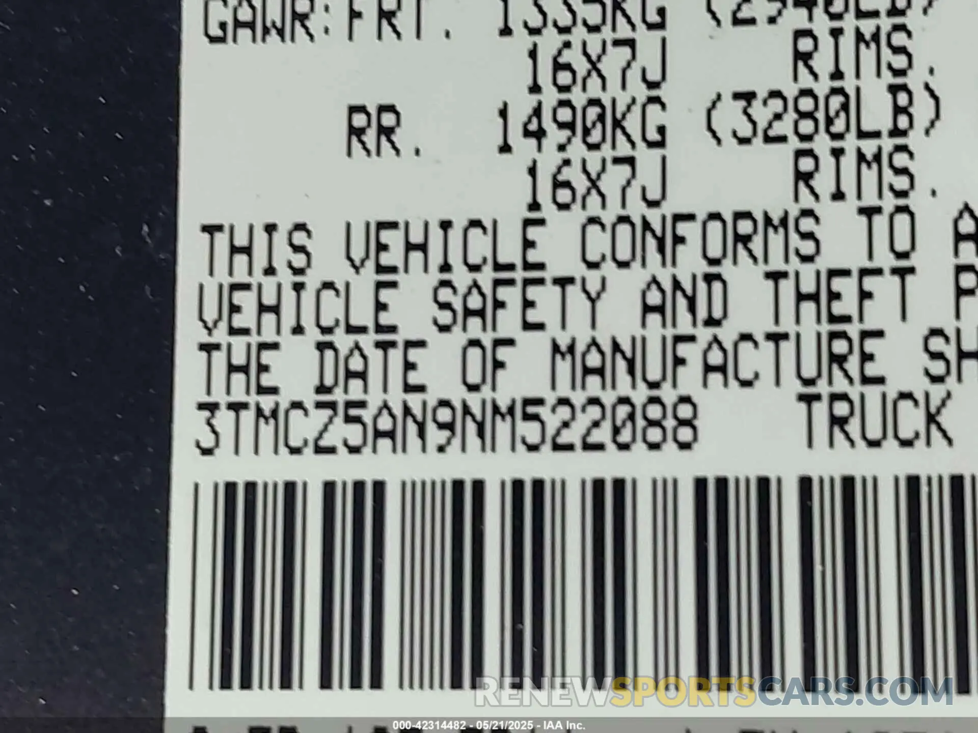 9 Photograph of a damaged car 3TMCZ5AN9NM522088 TOYOTA TACOMA 2022