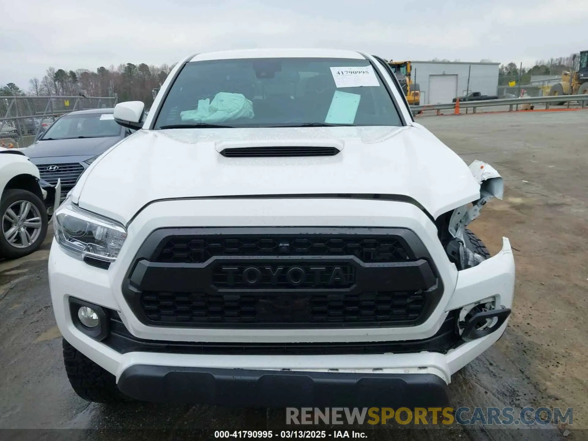 12 Фотография поврежденного автомобиля 3TMCZ5ANXNM467411 TOYOTA TACOMA 2022