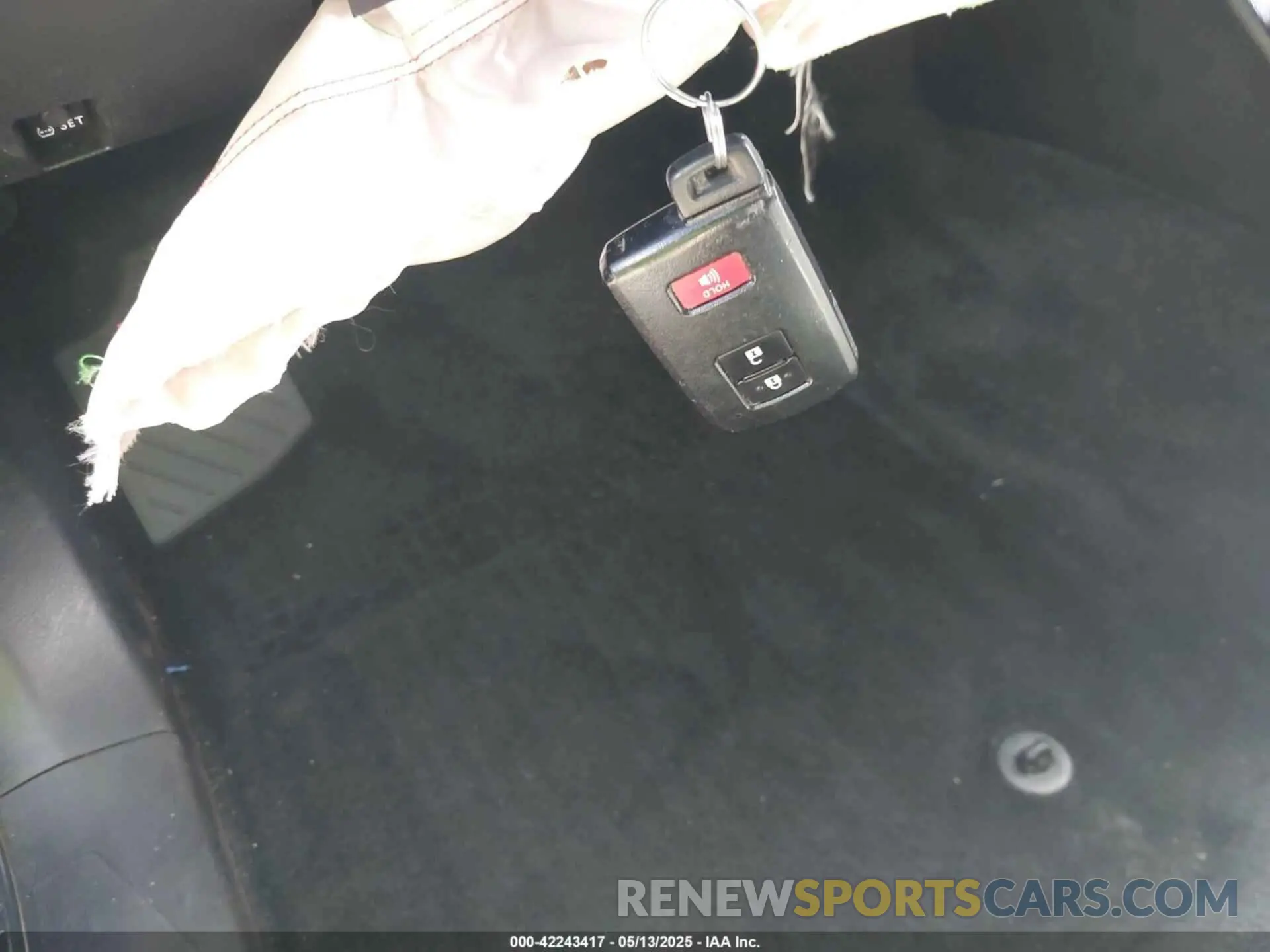 11 Photograph of a damaged car 3TMCZ5ANXNM498688 TOYOTA TACOMA 2022