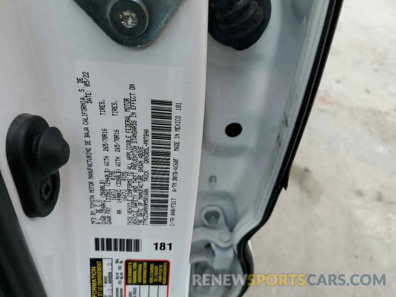 10 Photograph of a damaged car 3TMCZ5ANXNM501606 TOYOTA TACOMA 2022
