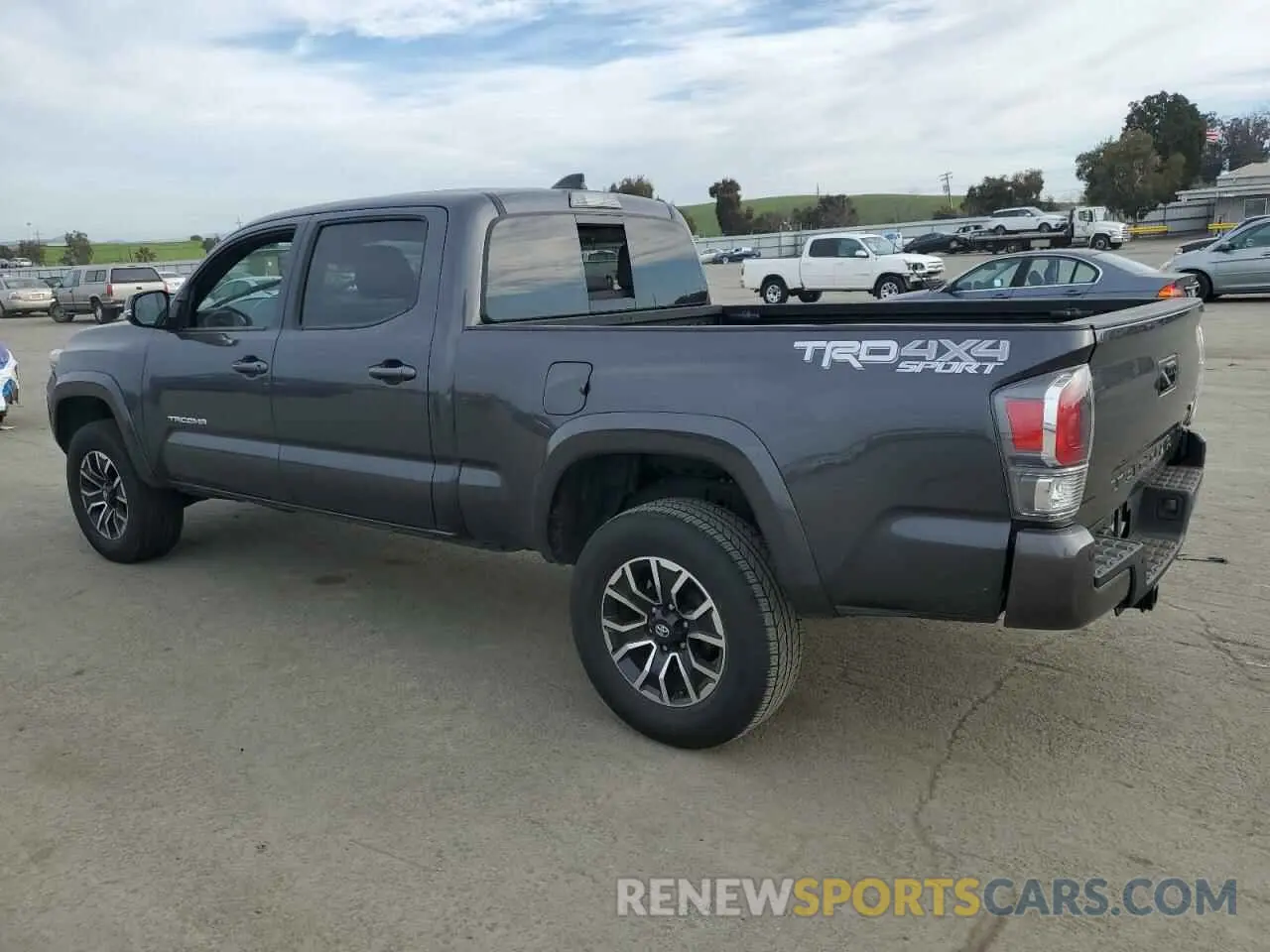 2 Photograph of a damaged car 3TMDZ5BN2NM128354 TOYOTA TACOMA 2022
