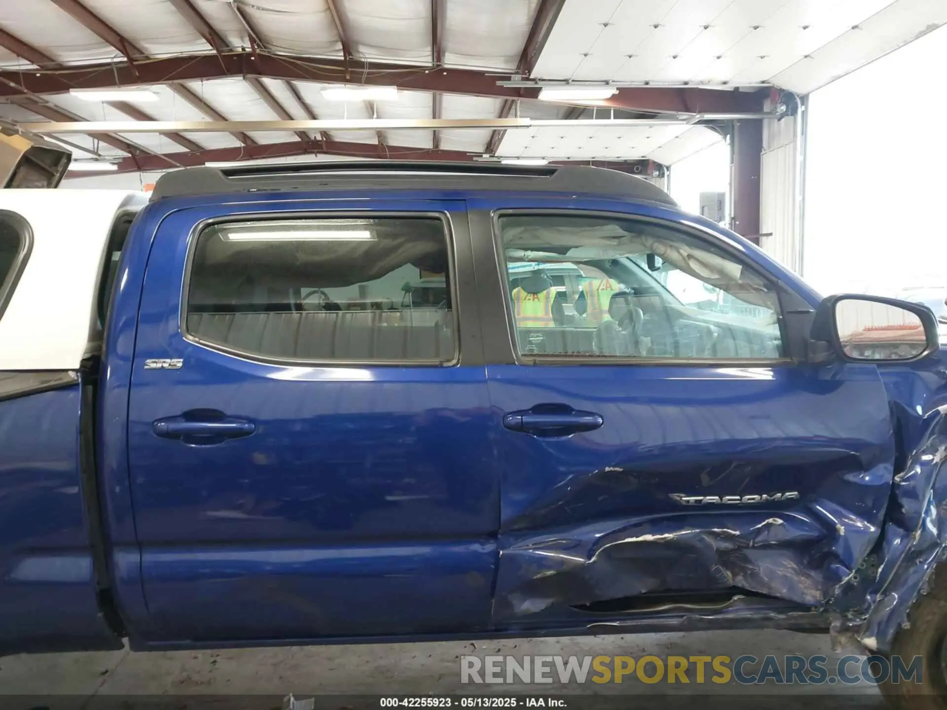 12 Photograph of a damaged car 3TMDZ5BN2NM139659 TOYOTA TACOMA 2022