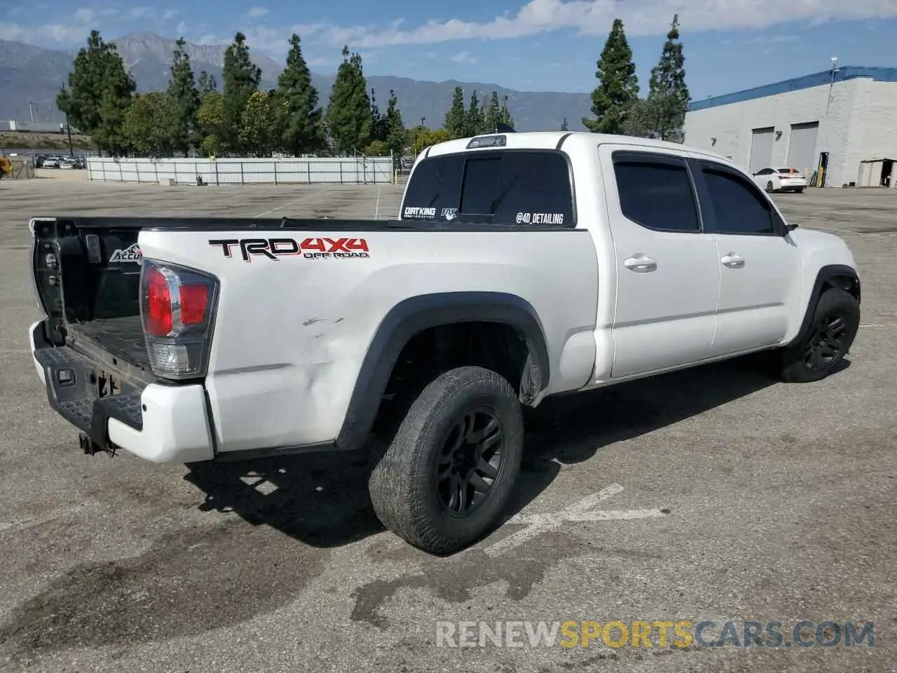 3 Photograph of a damaged car 3TMDZ5BN3NM124880 TOYOTA TACOMA 2022